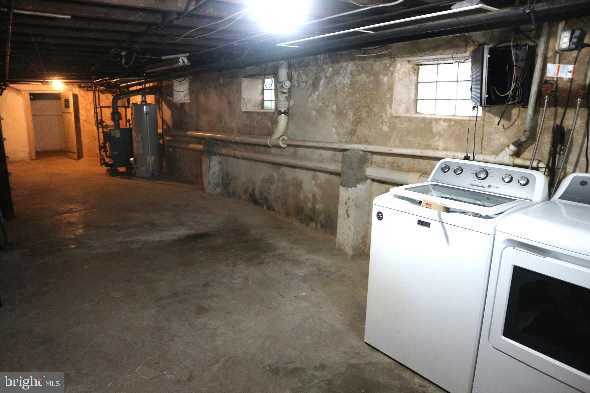 ROXBOROUGH - Residential