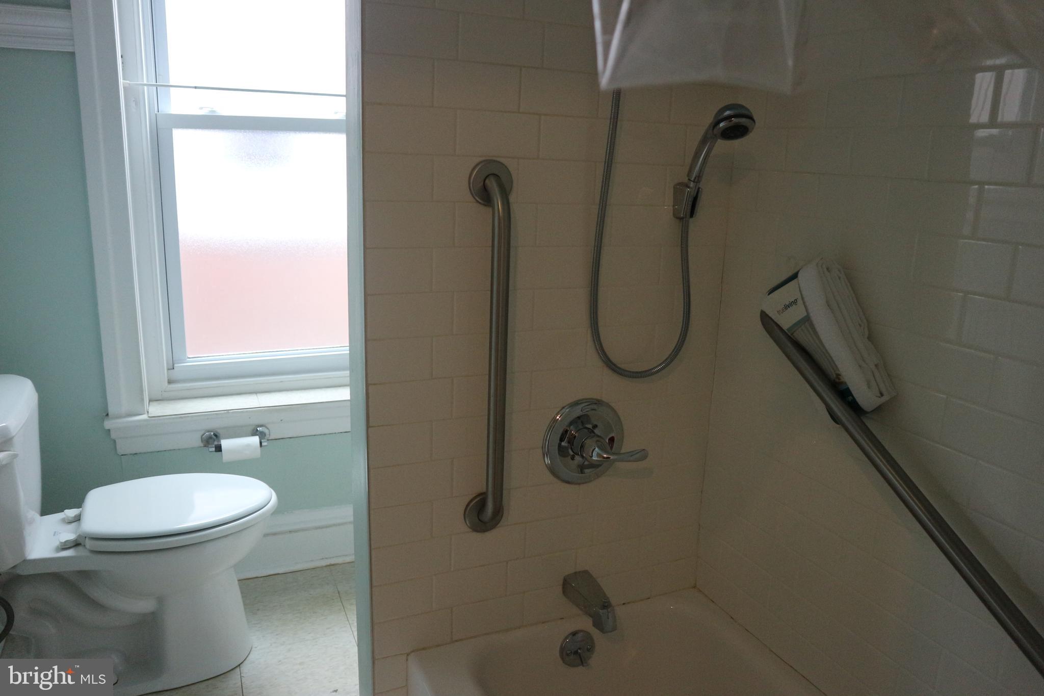 ROXBOROUGH - Residential