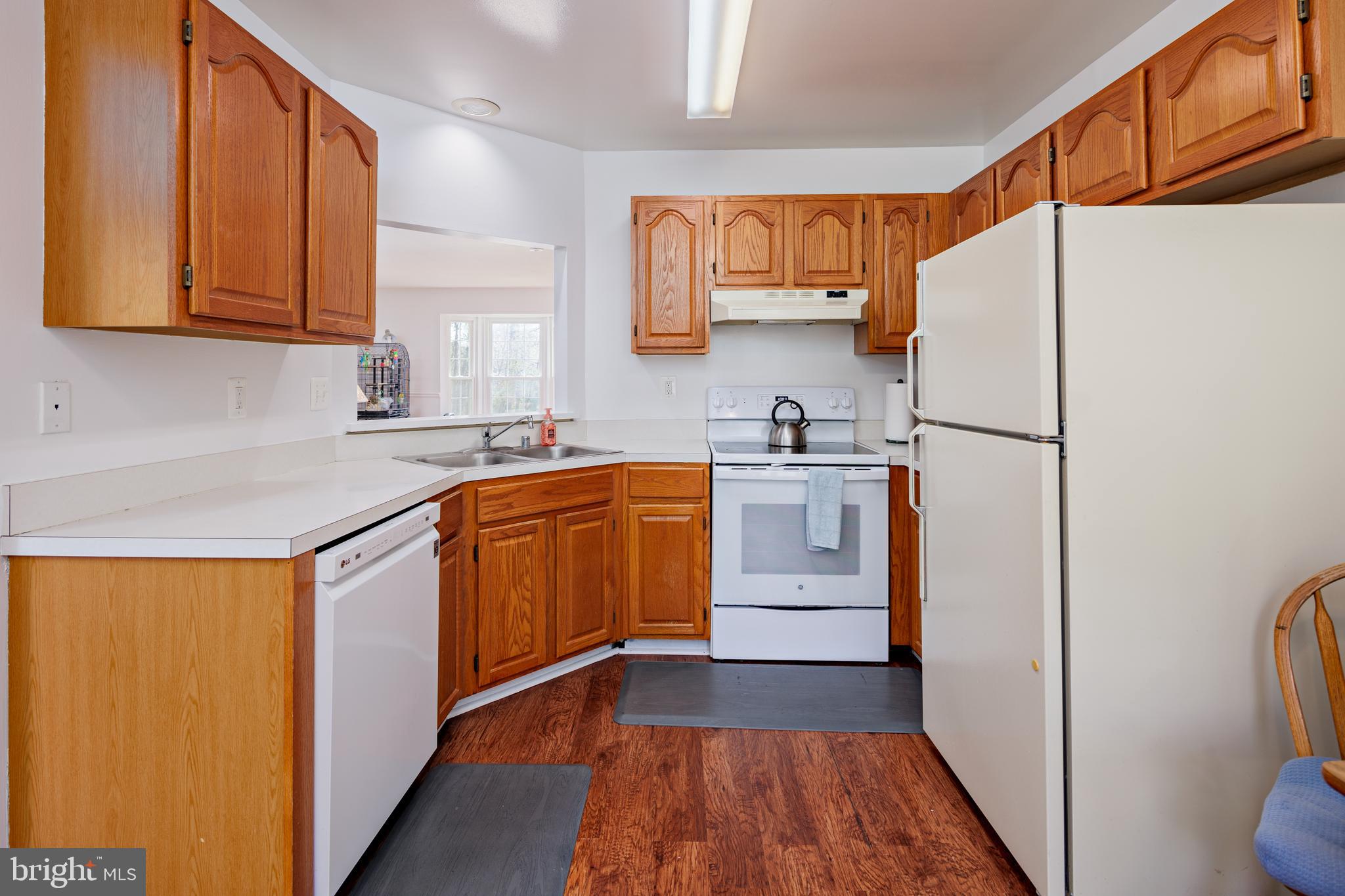 VILLAGE OF THOMAS RUN - Residential