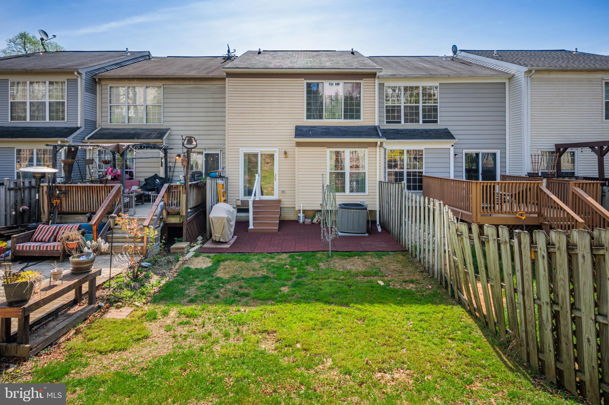 VILLAGE OF THOMAS RUN - Residential