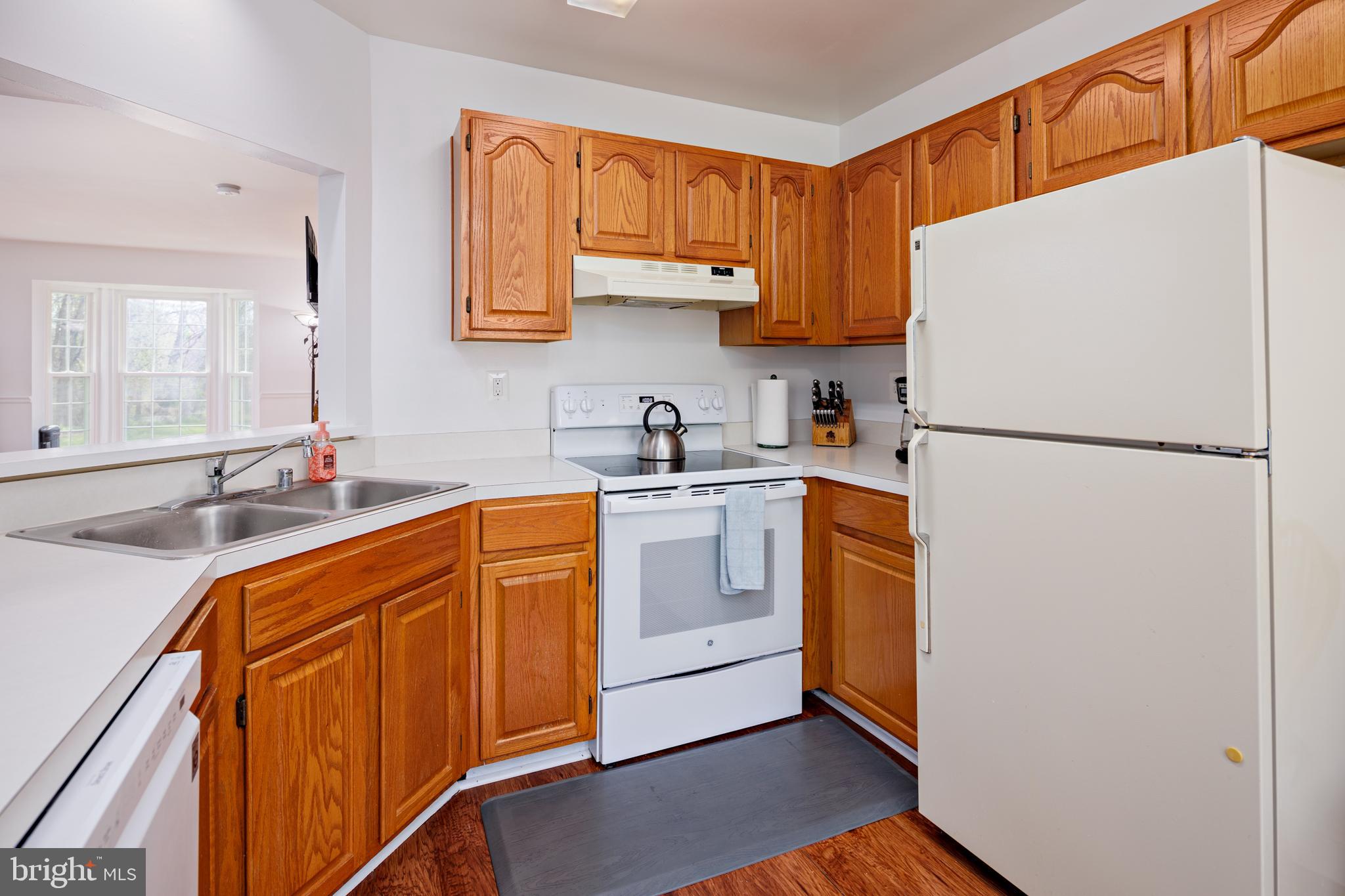 VILLAGE OF THOMAS RUN - Residential