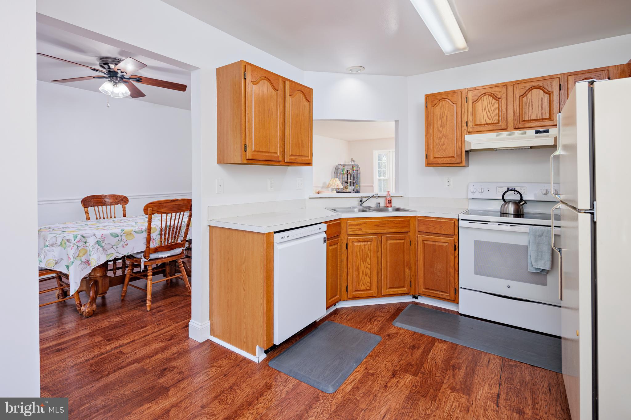 VILLAGE OF THOMAS RUN - Residential