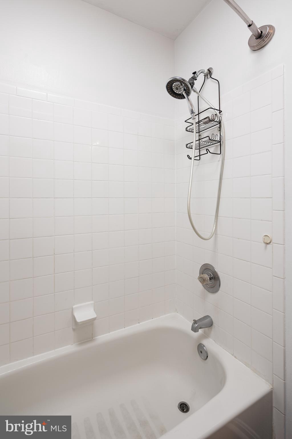 VILLAGE OF THOMAS RUN - Residential