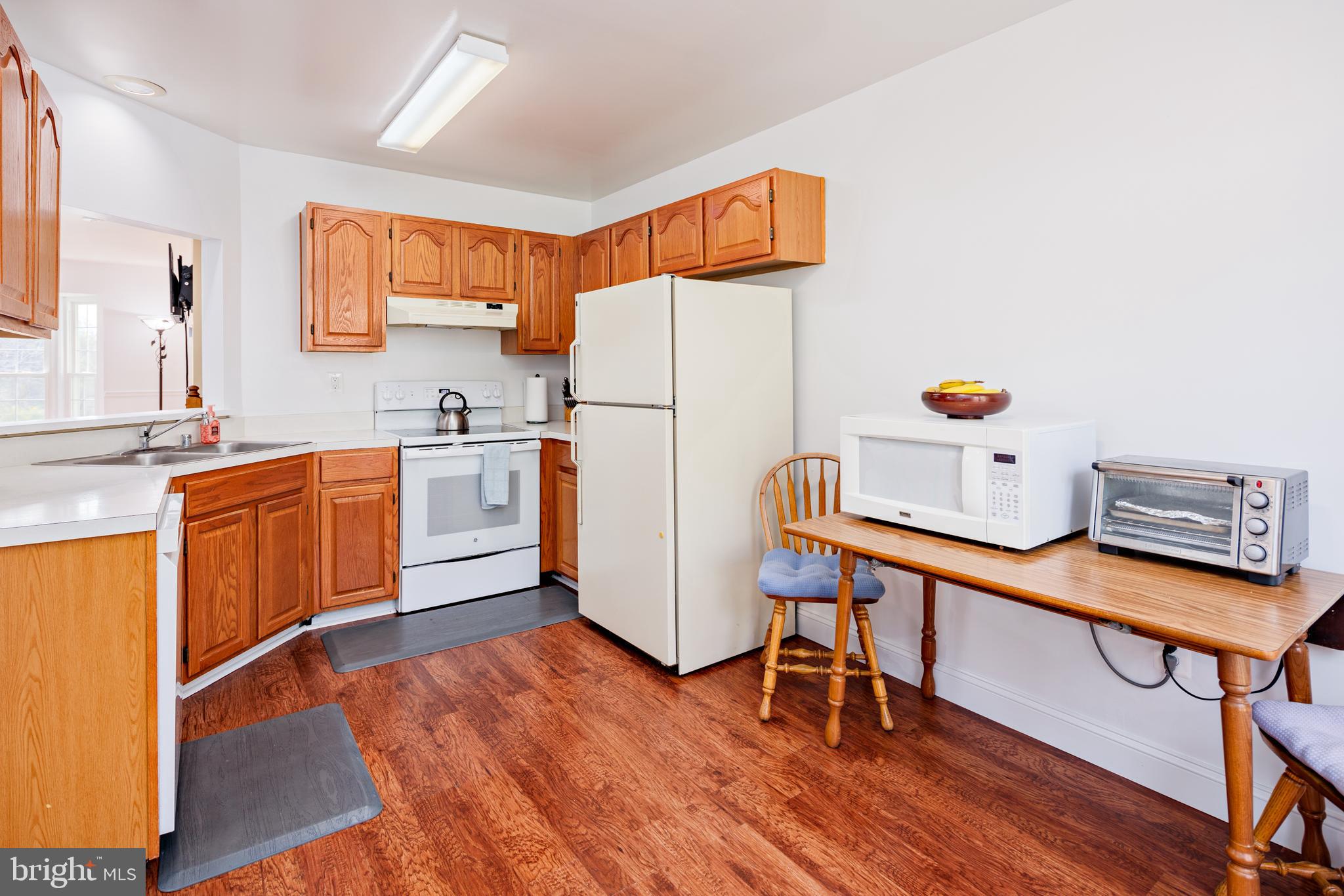 VILLAGE OF THOMAS RUN - Residential