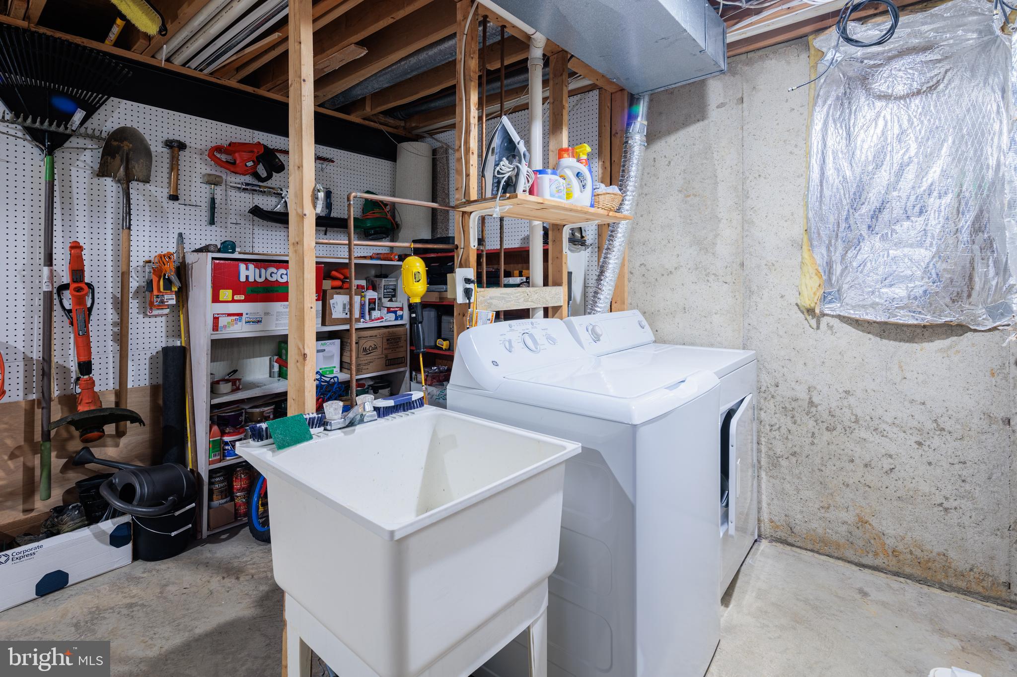 VILLAGE OF THOMAS RUN - Residential