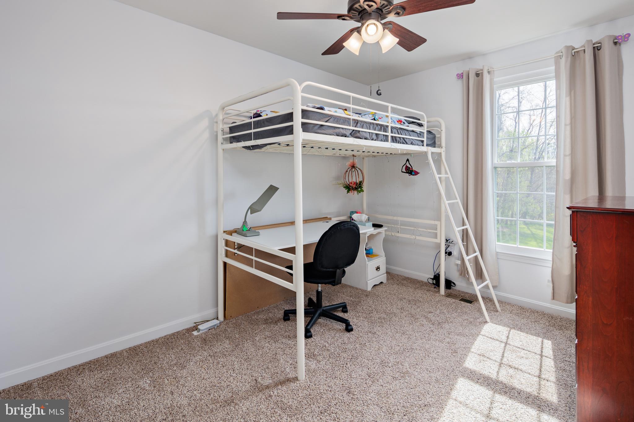 VILLAGE OF THOMAS RUN - Residential