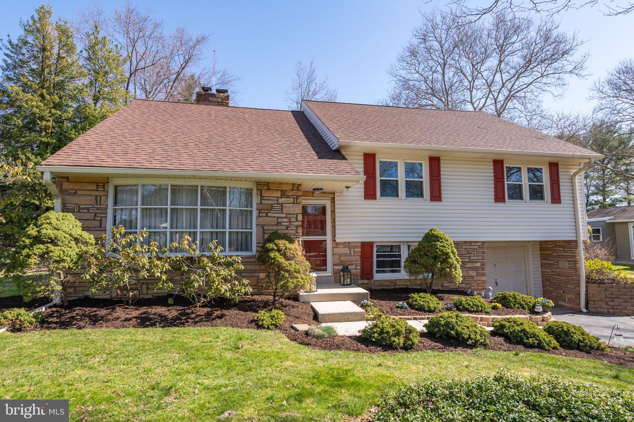 HERITAGE WOODS EST - Residential