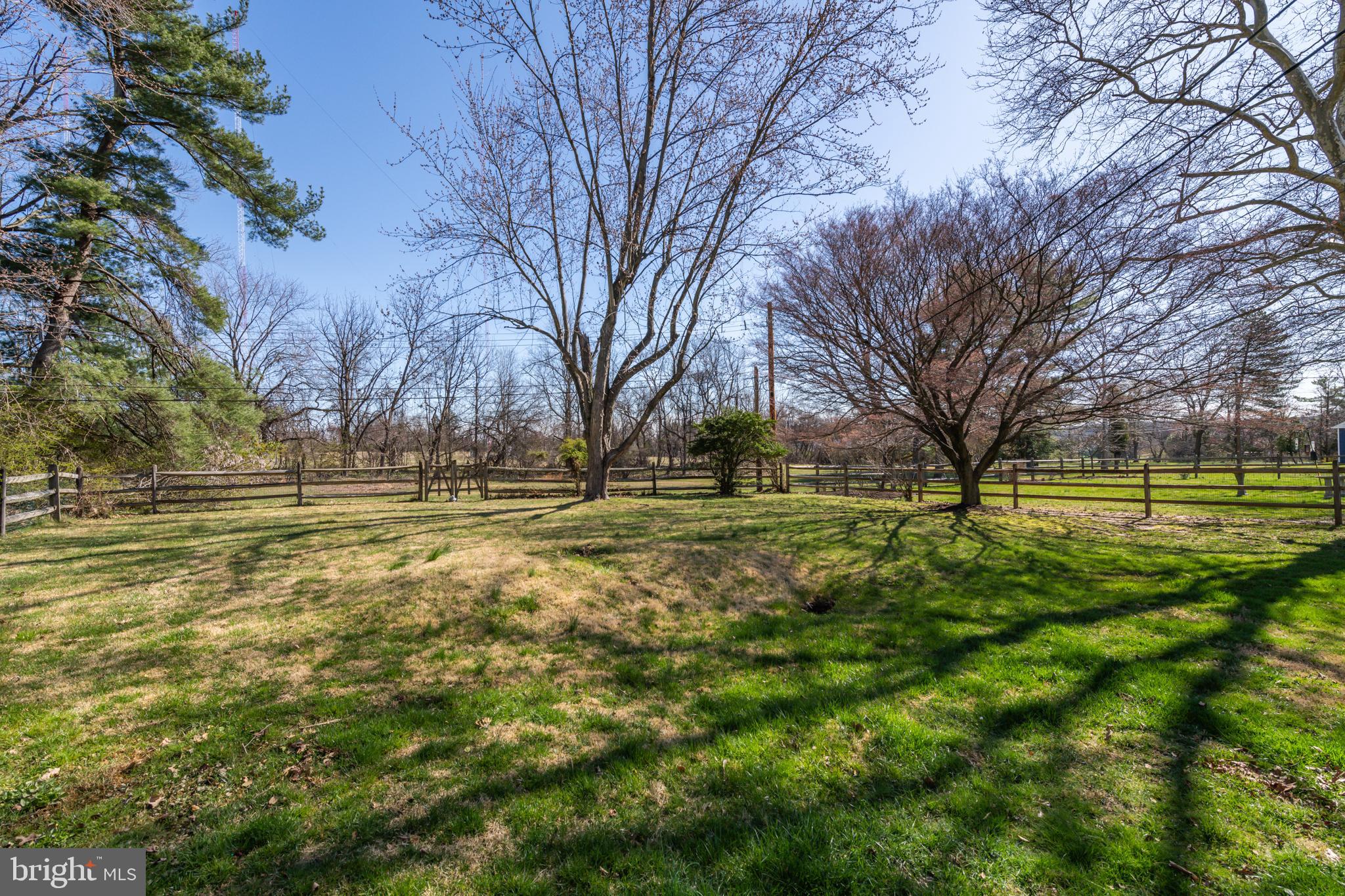 HERITAGE WOODS EST - Residential