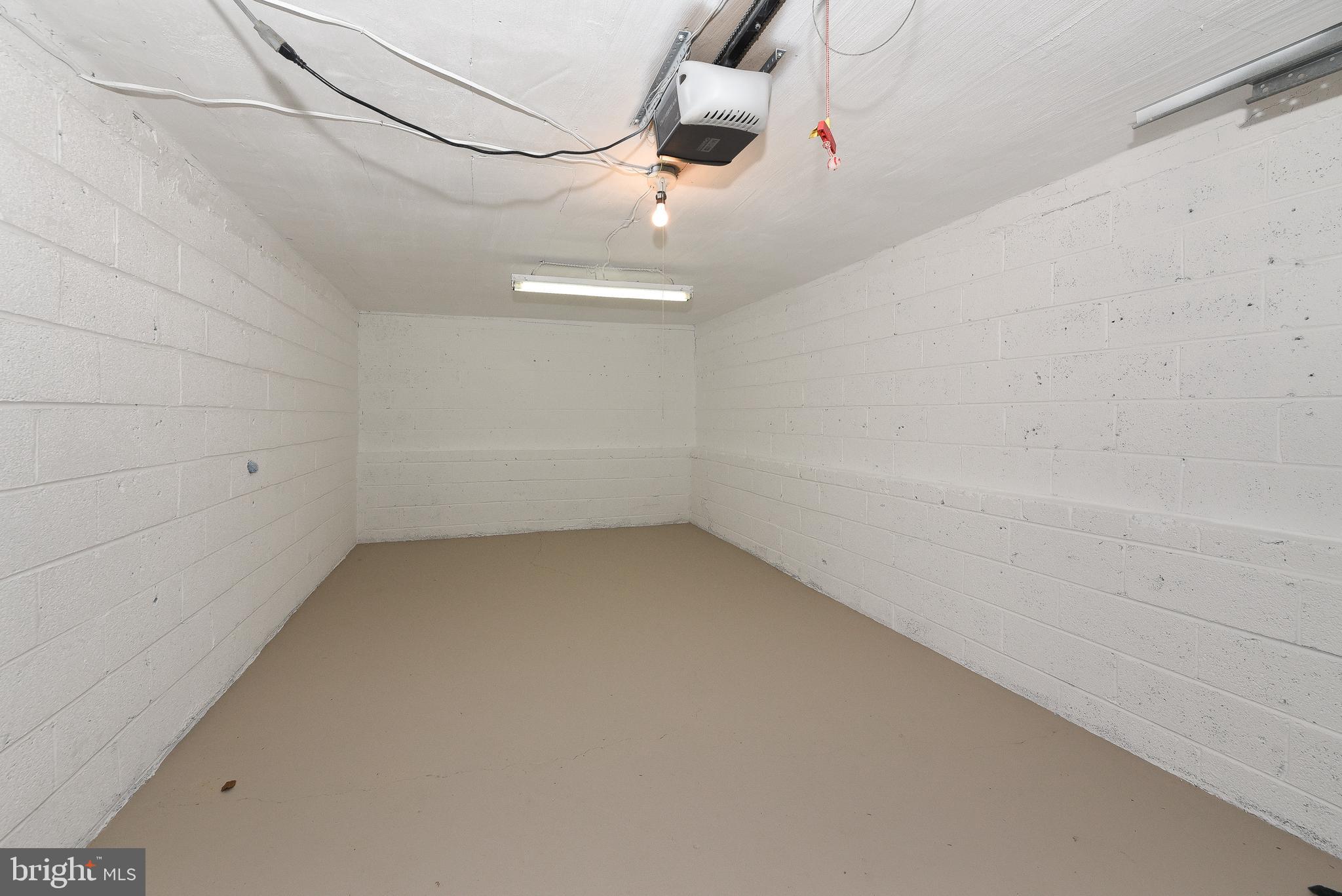 HERITAGE WOODS EST - Residential