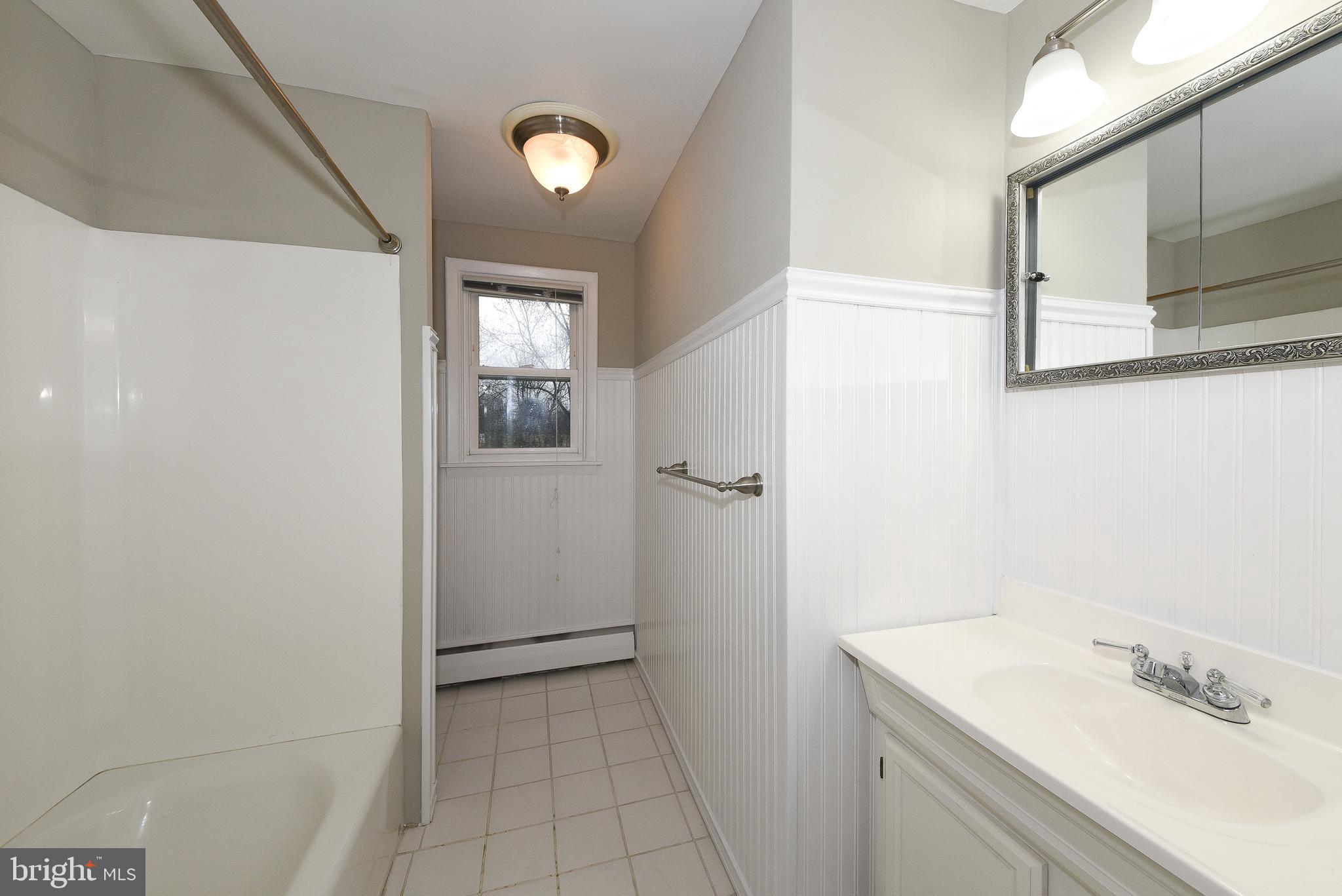 HERITAGE WOODS EST - Residential