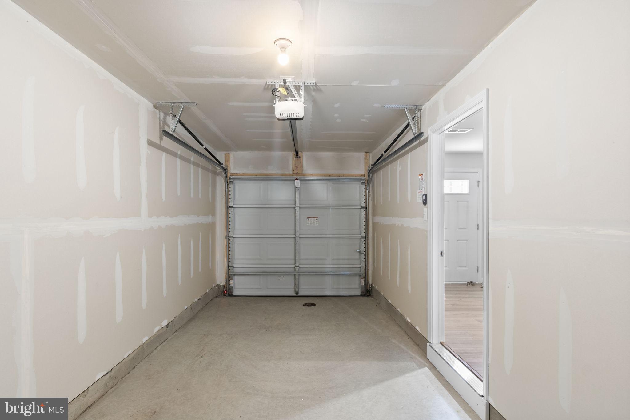 SPOTSYLVANIA COURTHOUSE - Residential Lease