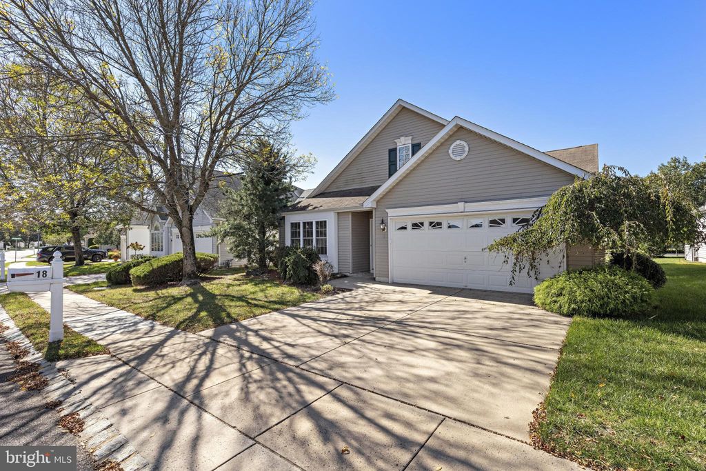 Photo of 18 Congressional Road, JACKSON, NJ 08527 (MLS # NJOC2038660)