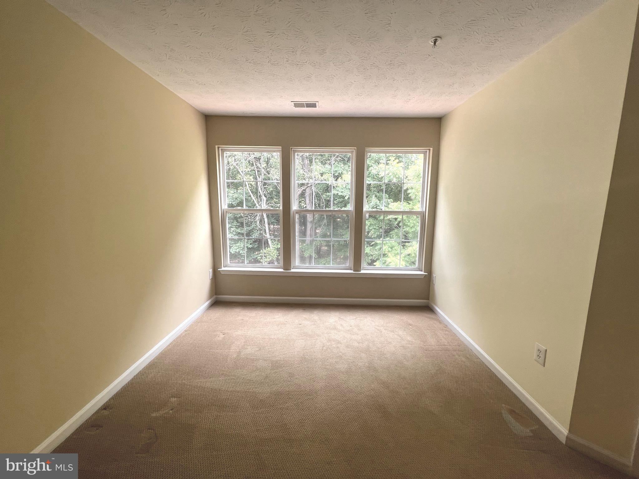 OWINGS MILLS - Residential Lease
