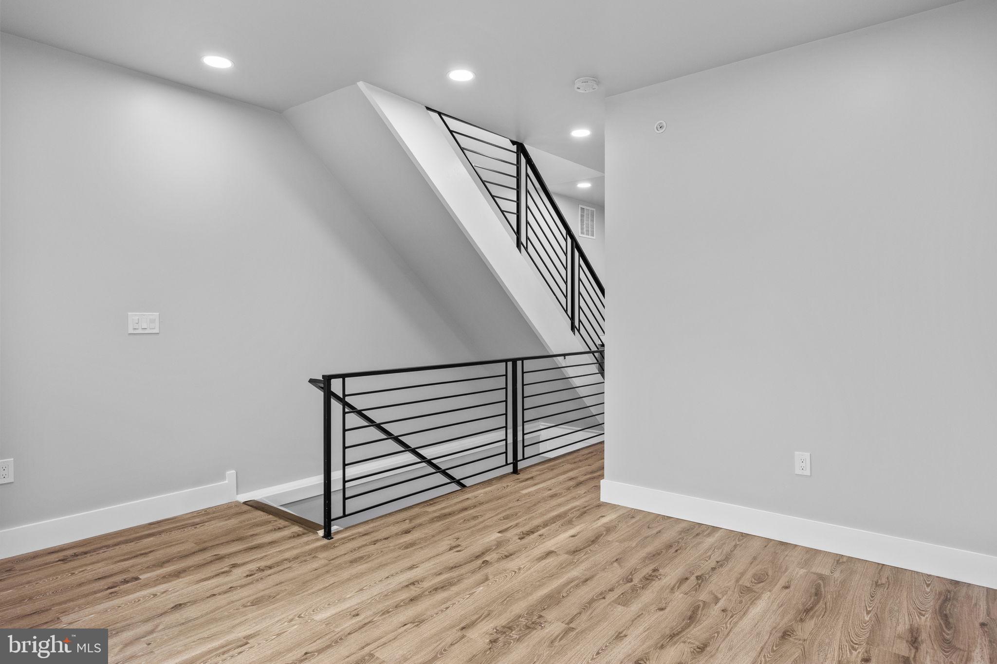 GERMANTOWN (EAST) - Residential