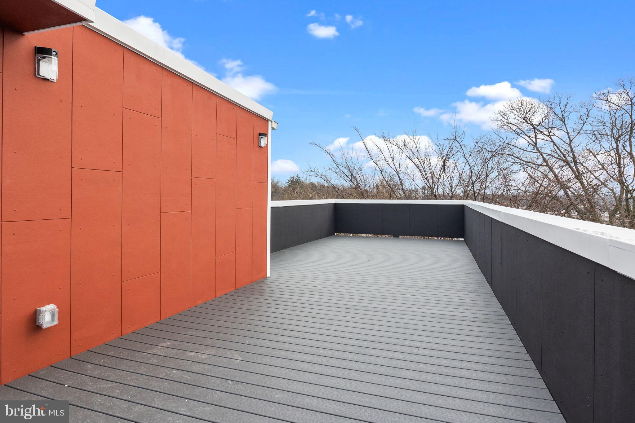 GERMANTOWN (EAST) - Residential