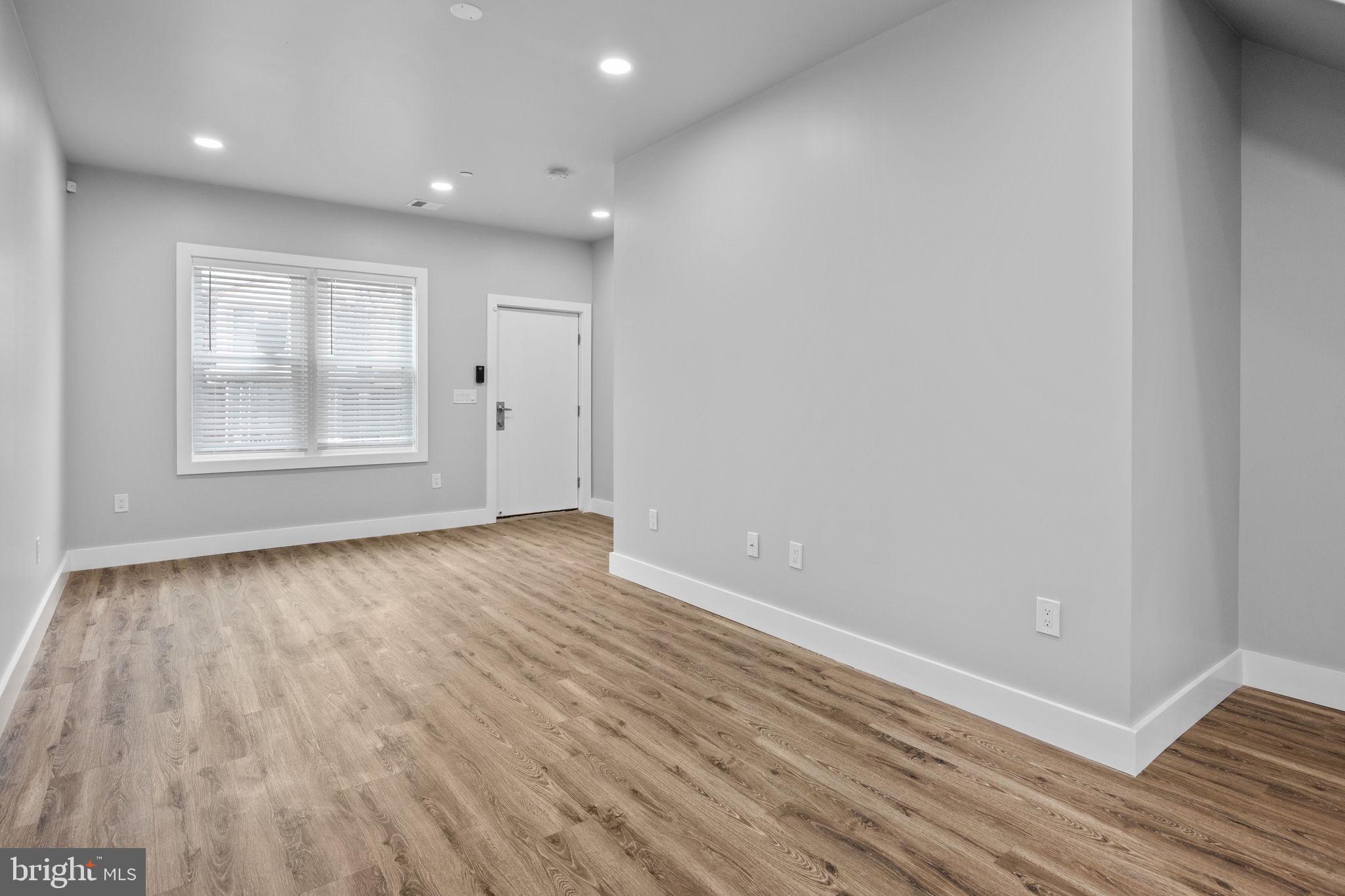 GERMANTOWN (EAST) - Residential