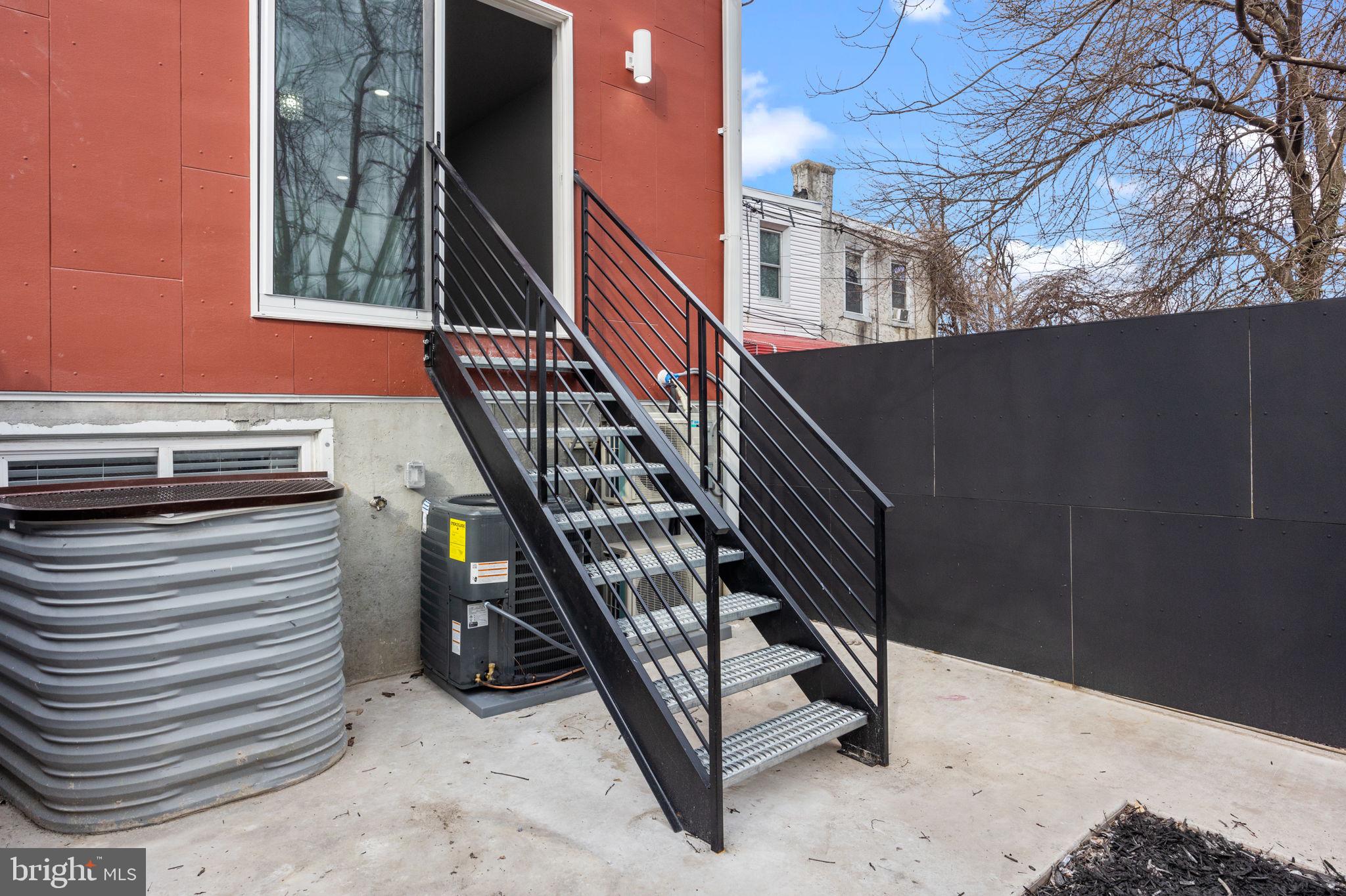 GERMANTOWN (EAST) - Residential