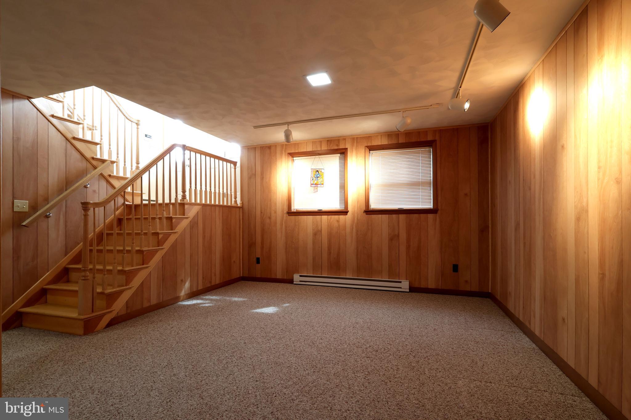 OVERLOOK HEIGHTS - Residential