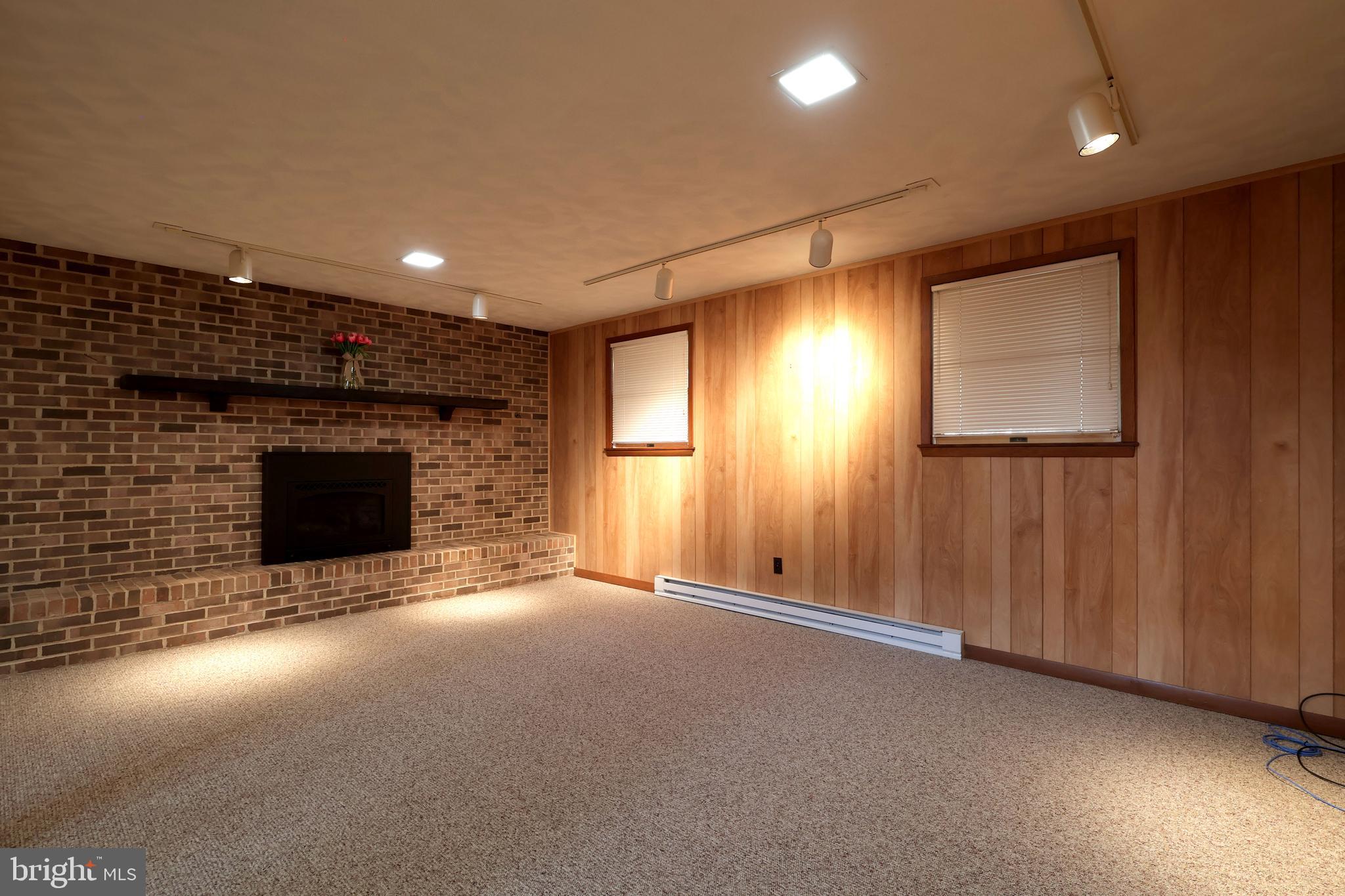 OVERLOOK HEIGHTS - Residential