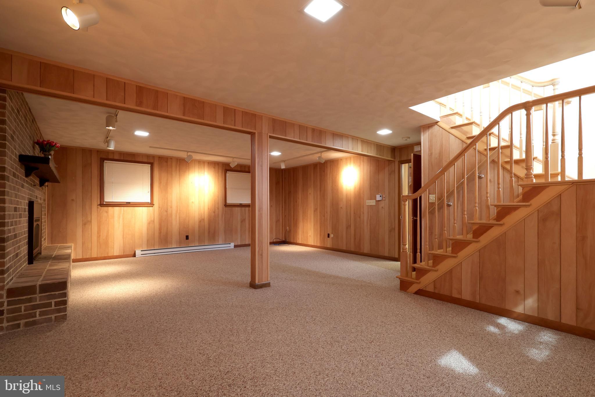 OVERLOOK HEIGHTS - Residential