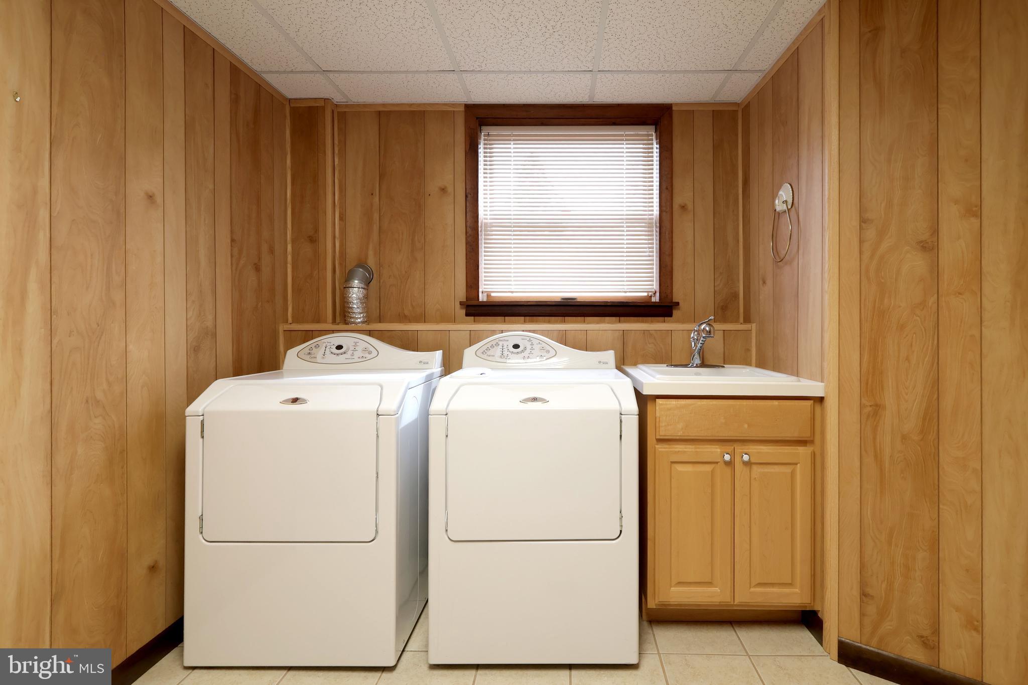 OVERLOOK HEIGHTS - Residential