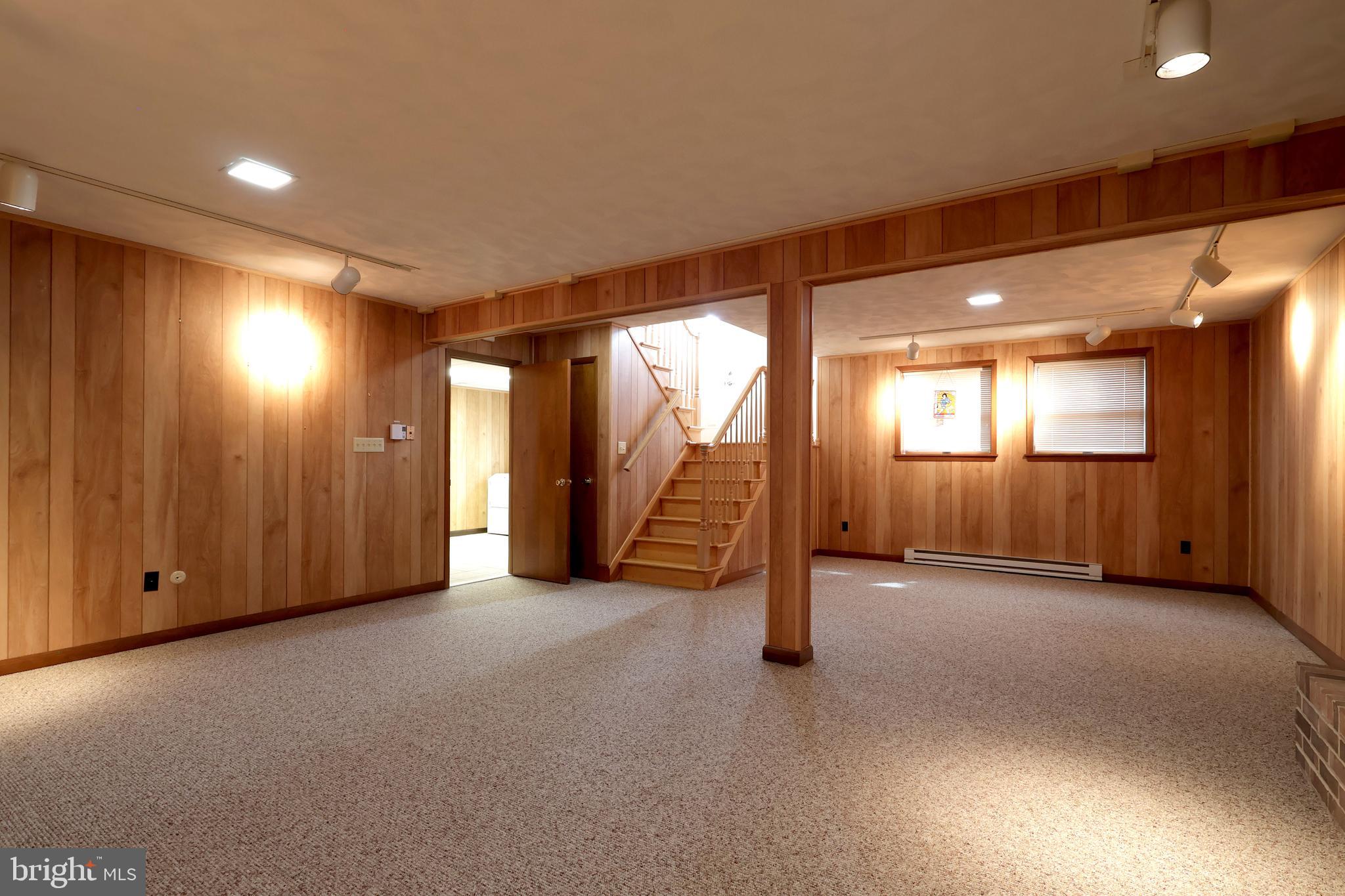 OVERLOOK HEIGHTS - Residential