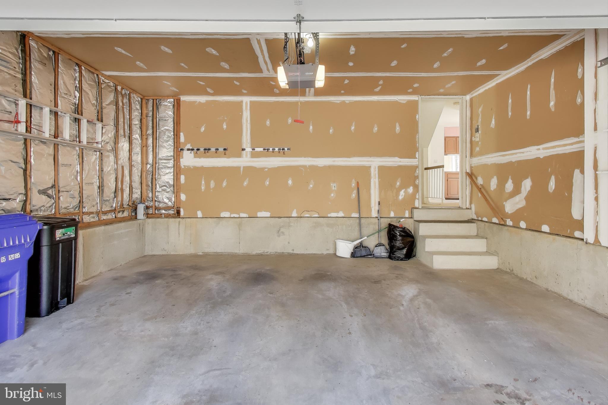 MEADOWGATE - Residential