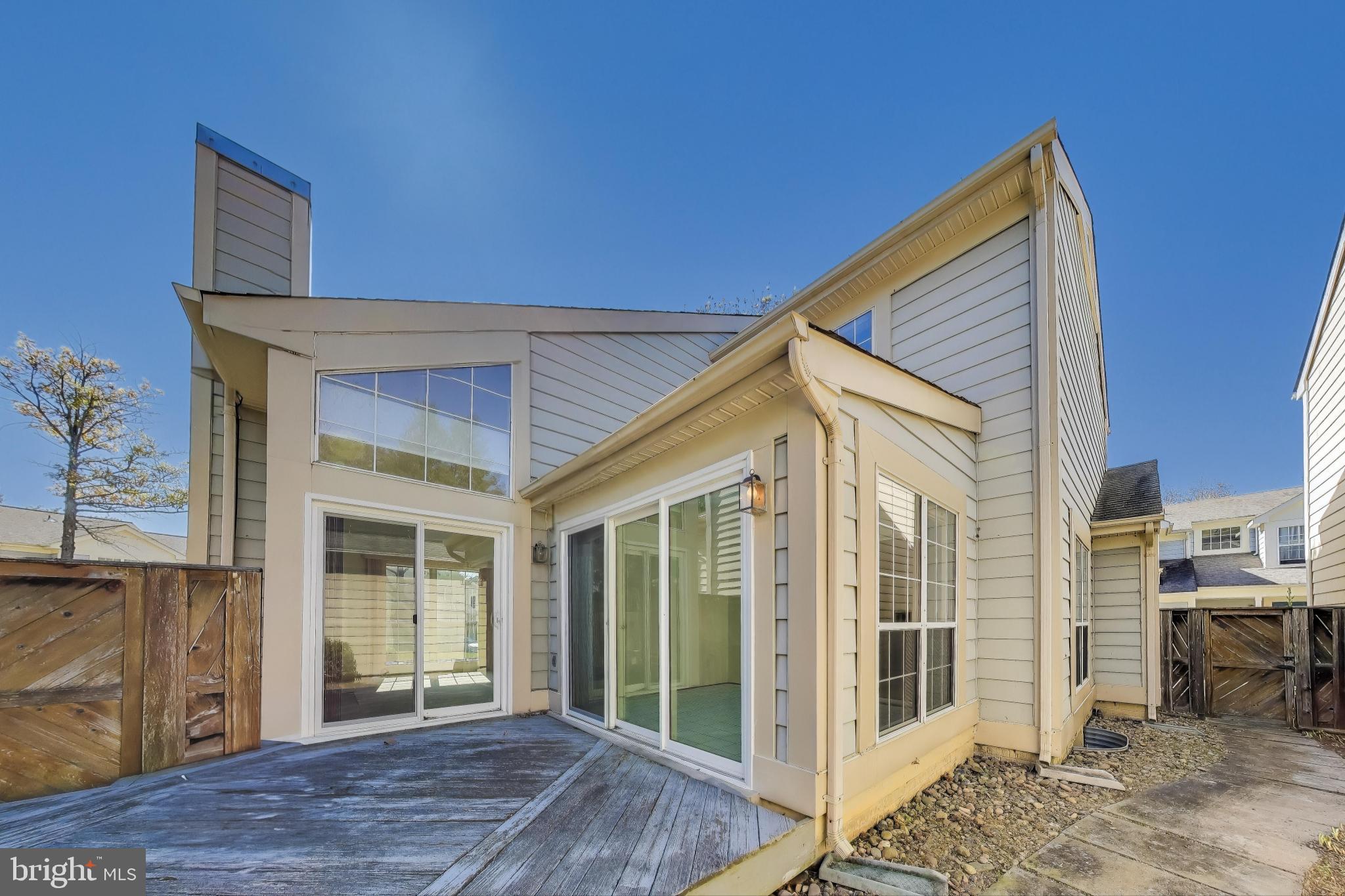 MEADOWGATE - Residential