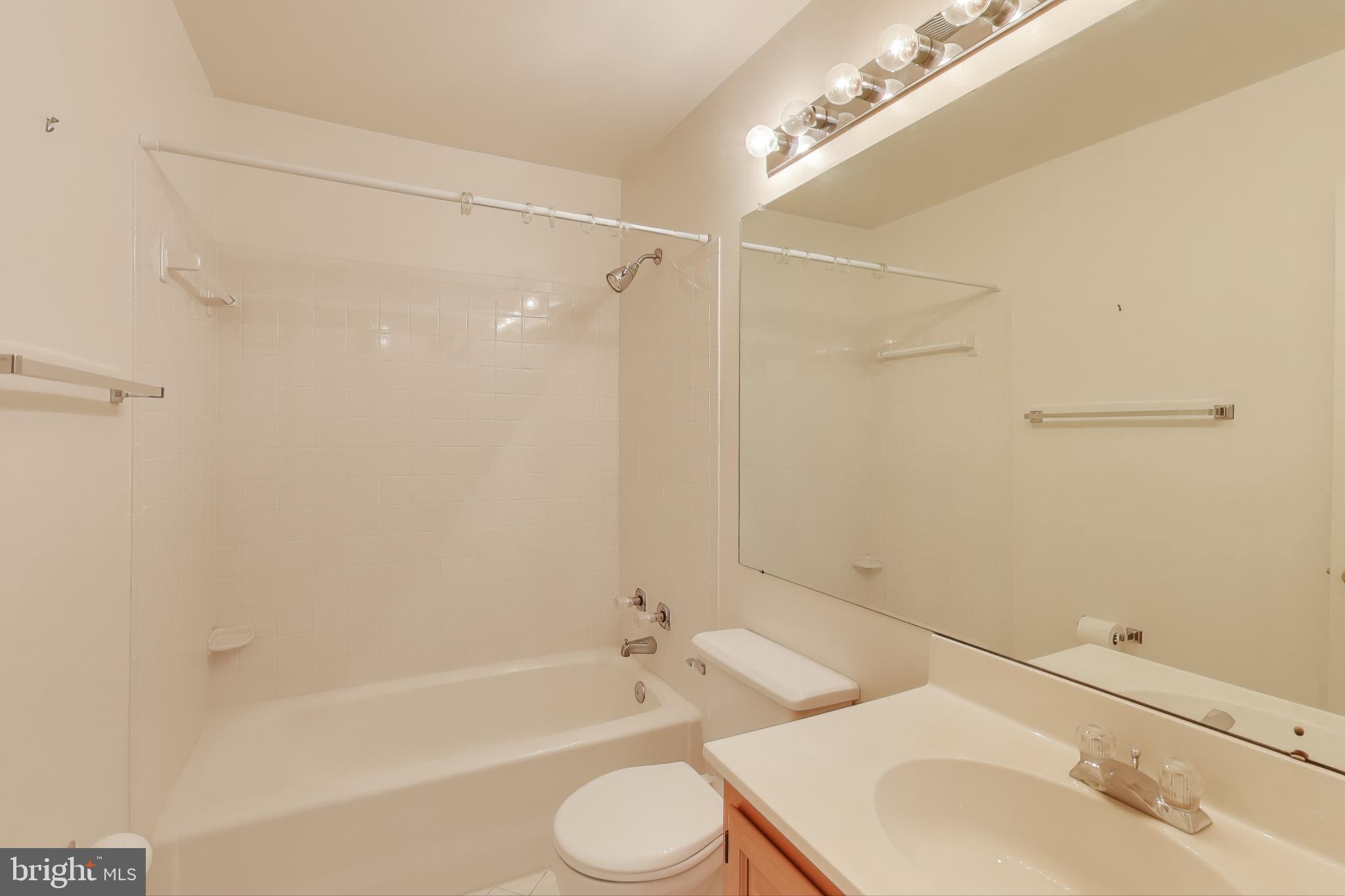 MEADOWGATE - Residential