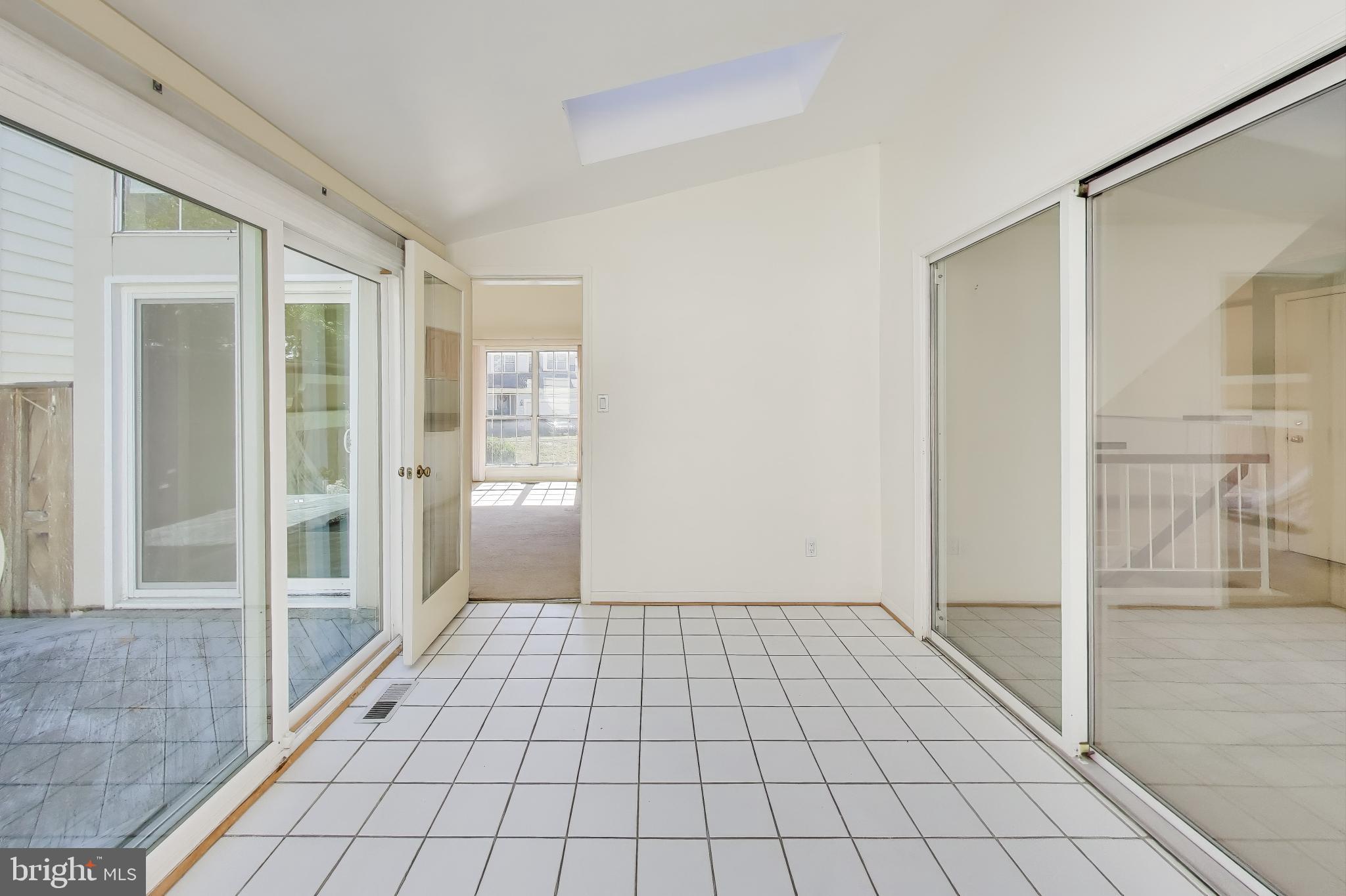 MEADOWGATE - Residential