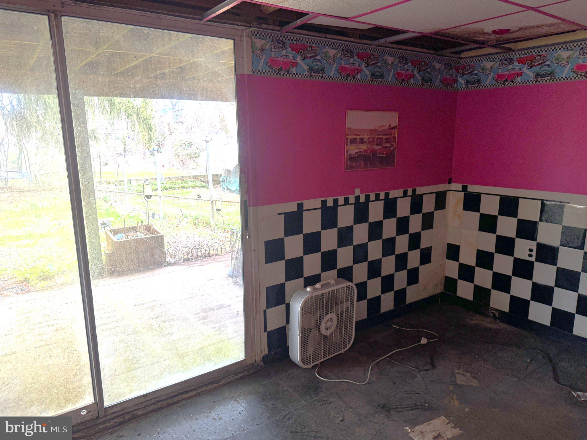 CHELTENHAM VIL - Residential