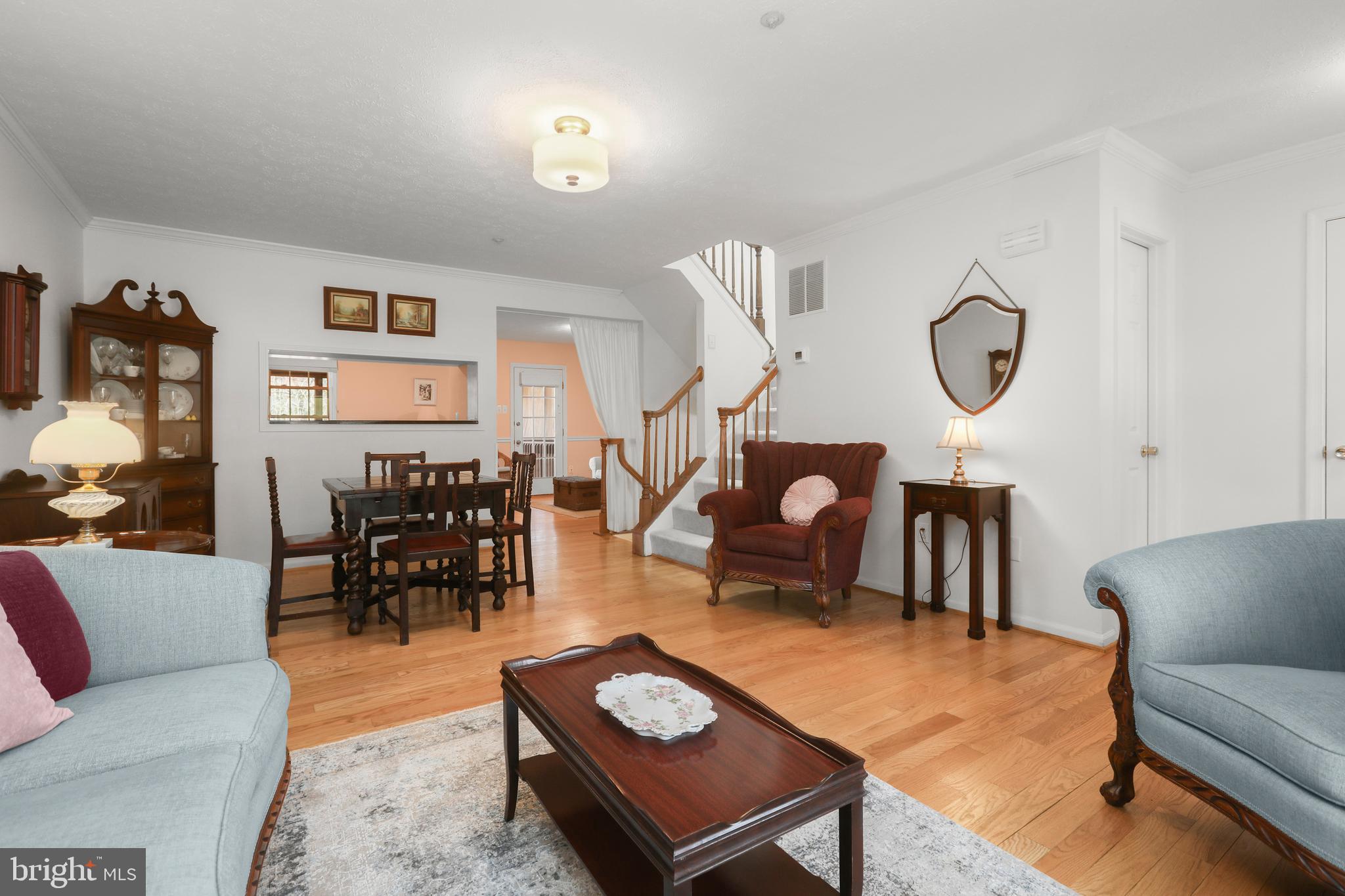 COUNTRY WALK - Residential