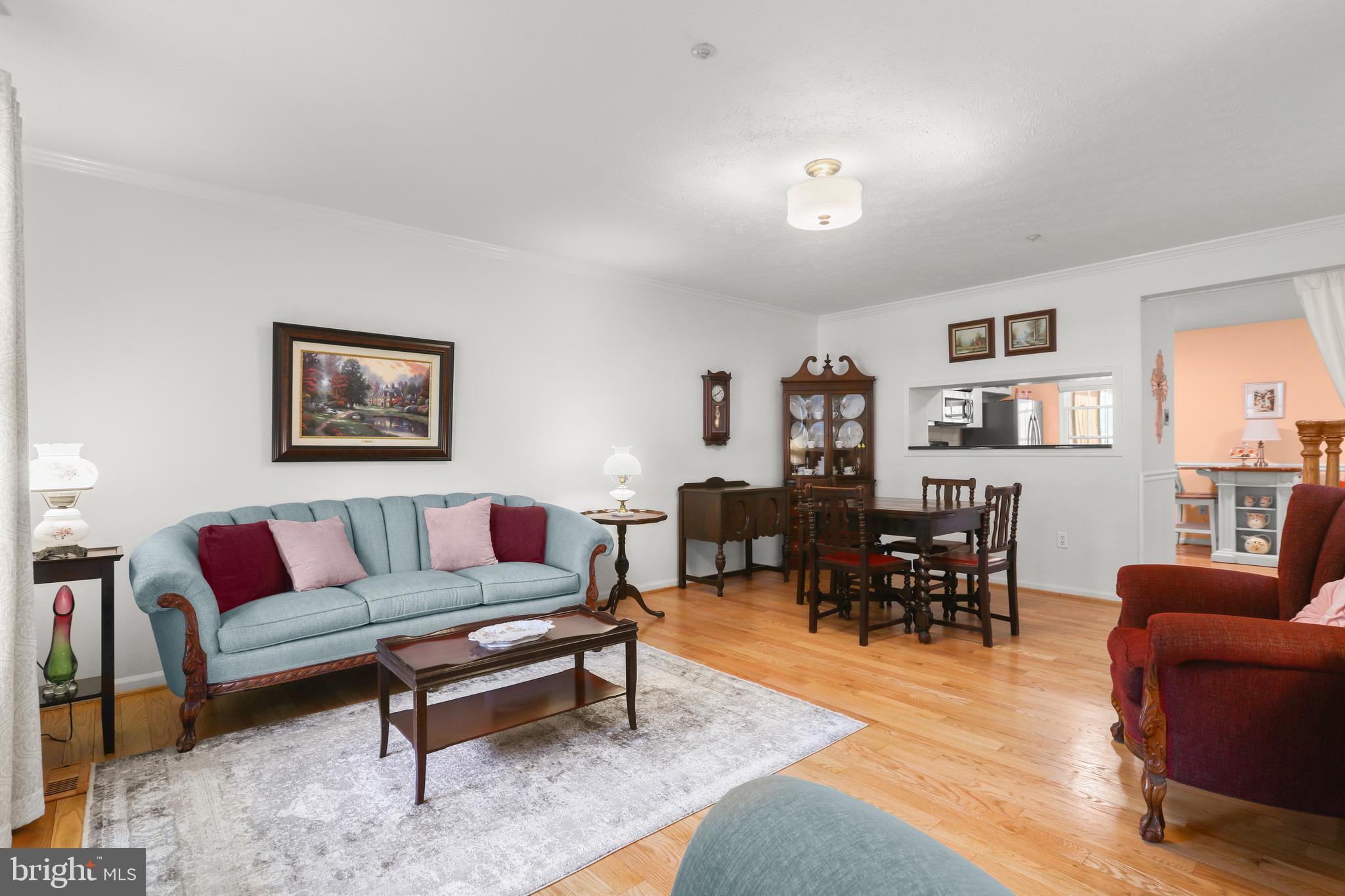 COUNTRY WALK - Residential