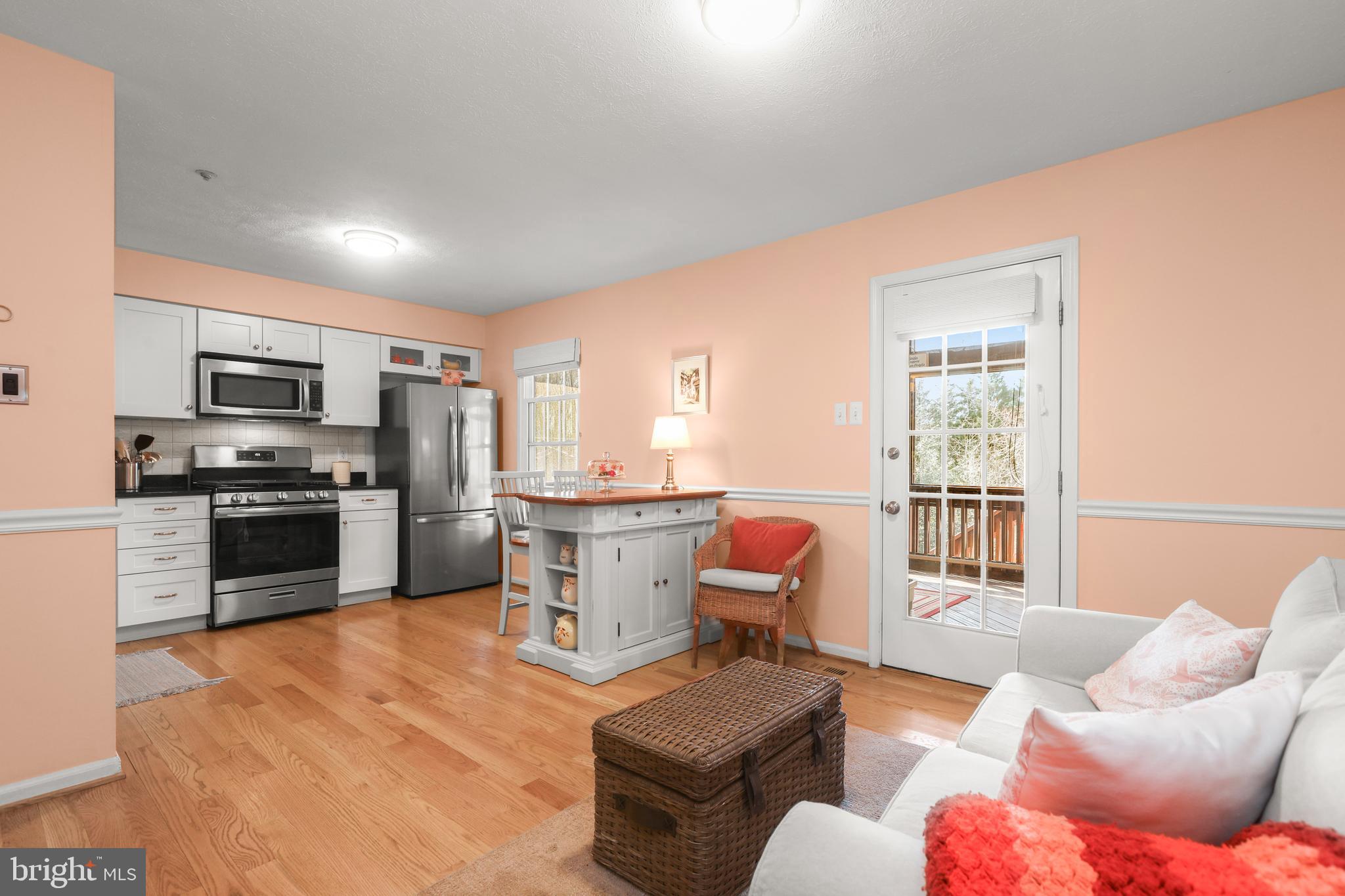 COUNTRY WALK - Residential