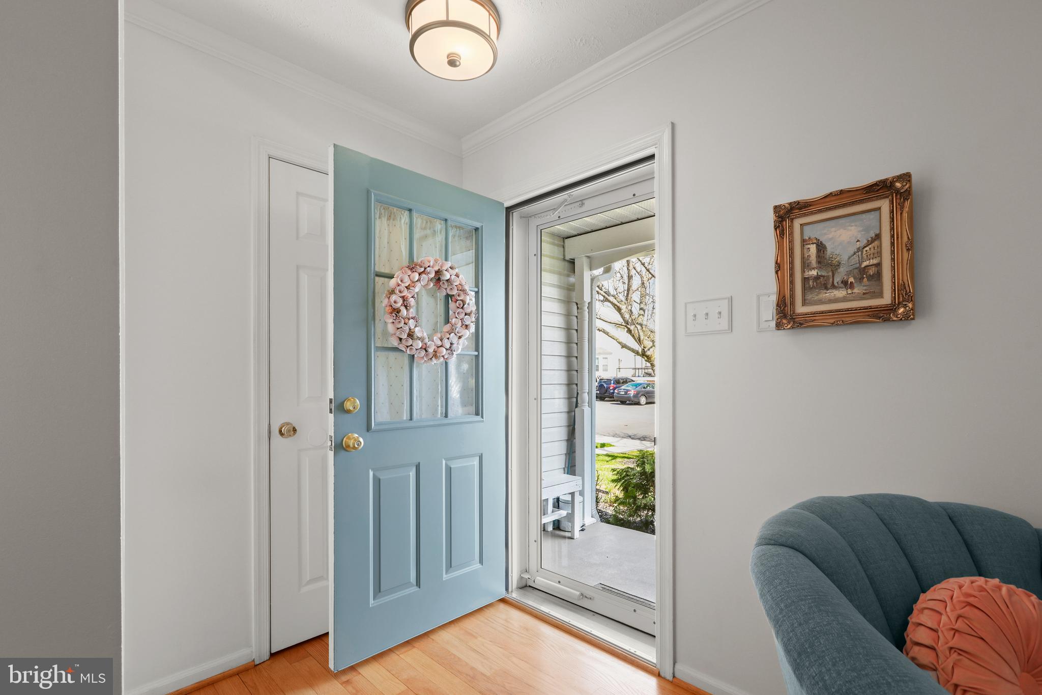 COUNTRY WALK - Residential