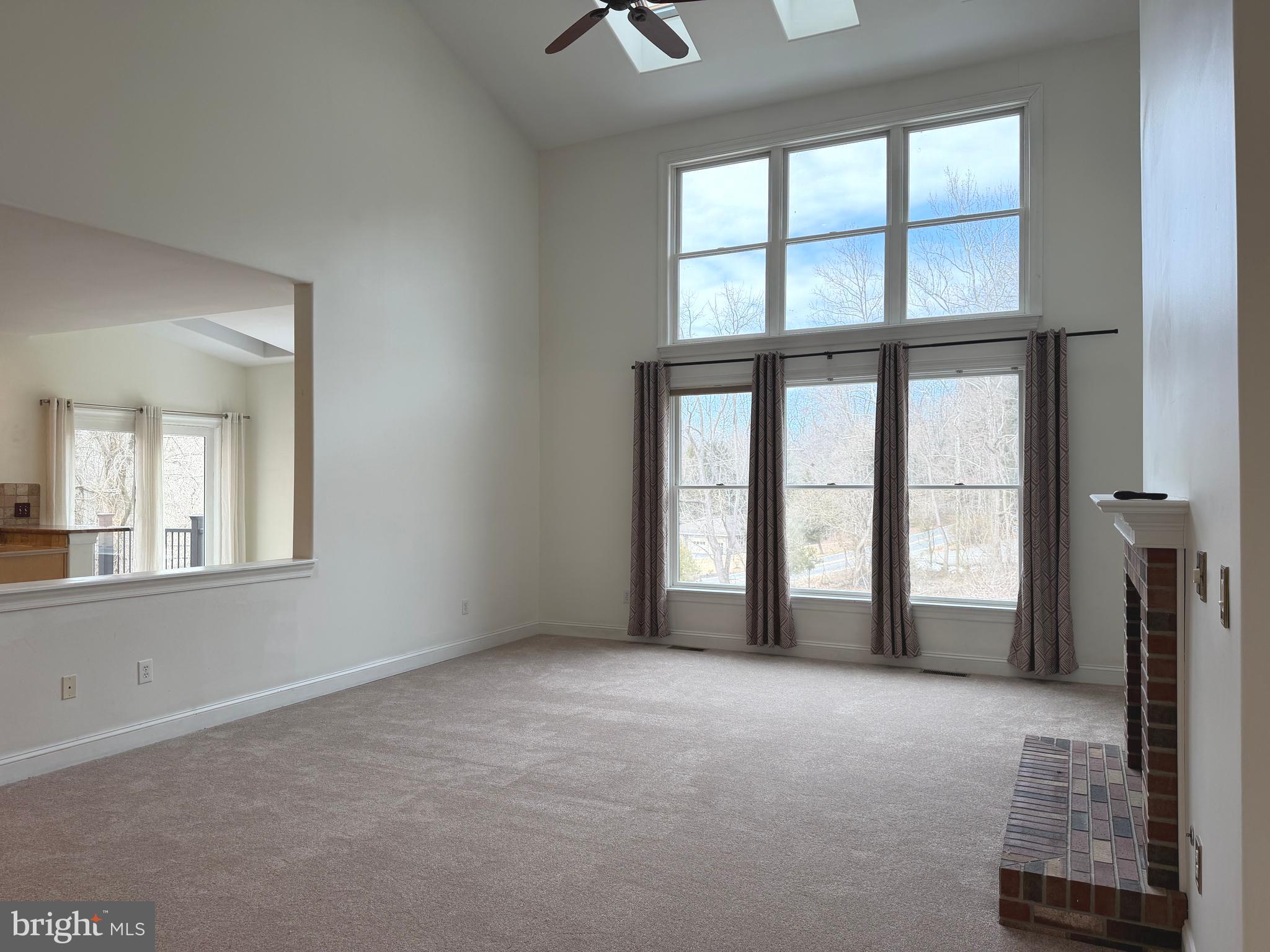 NOB HILL - Residential