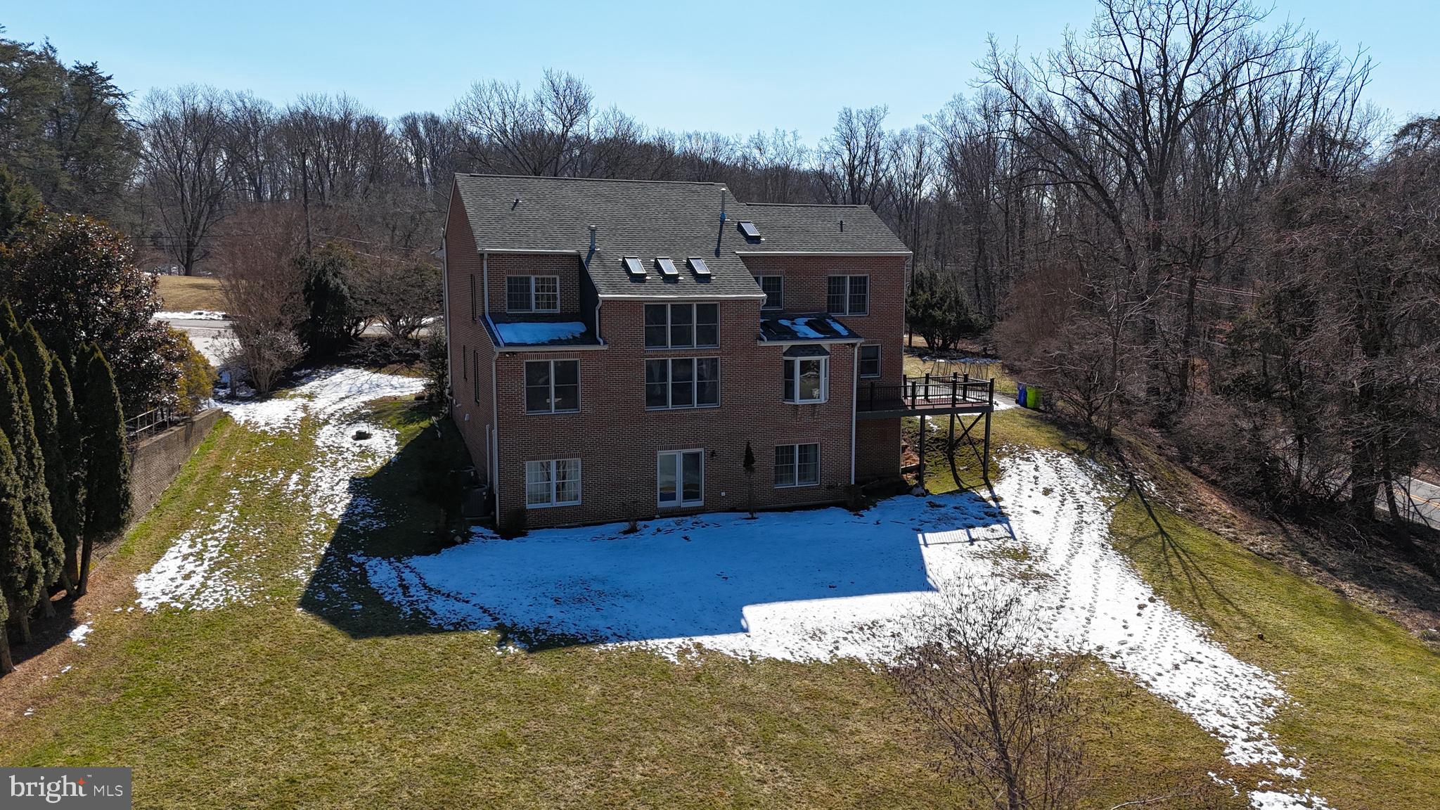 NOB HILL - Residential