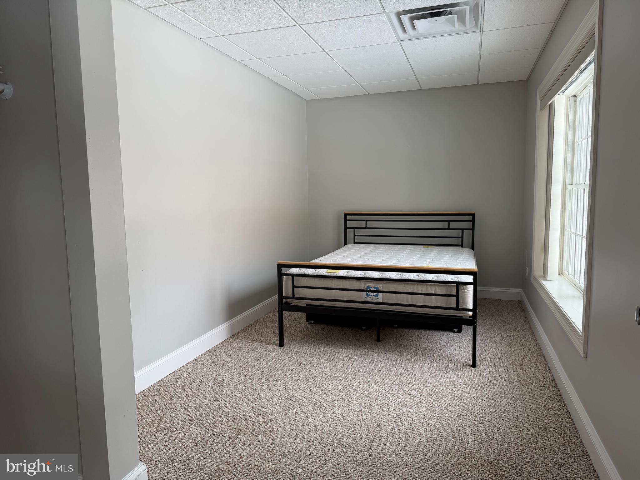 NOB HILL - Residential