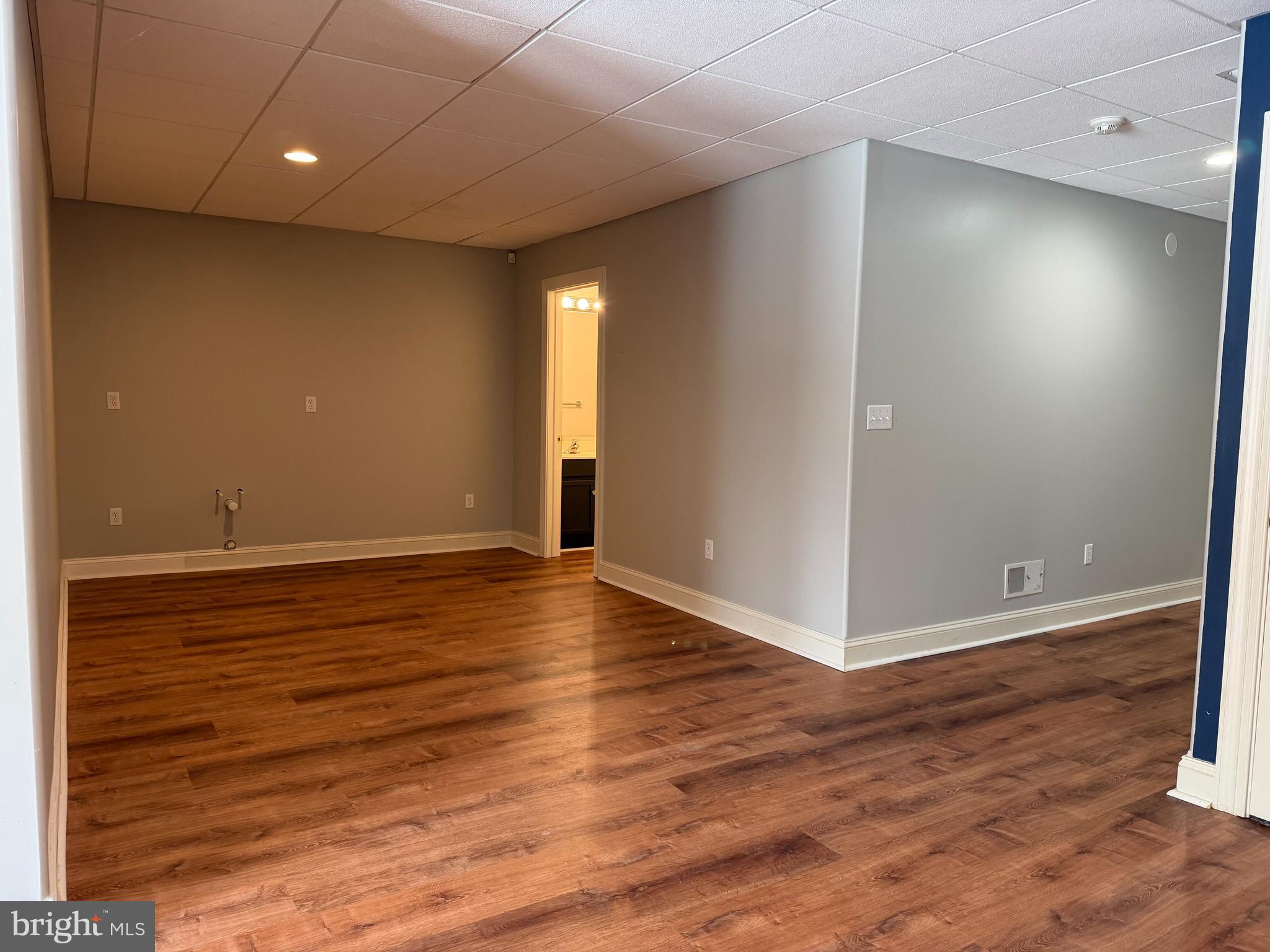 NOB HILL - Residential