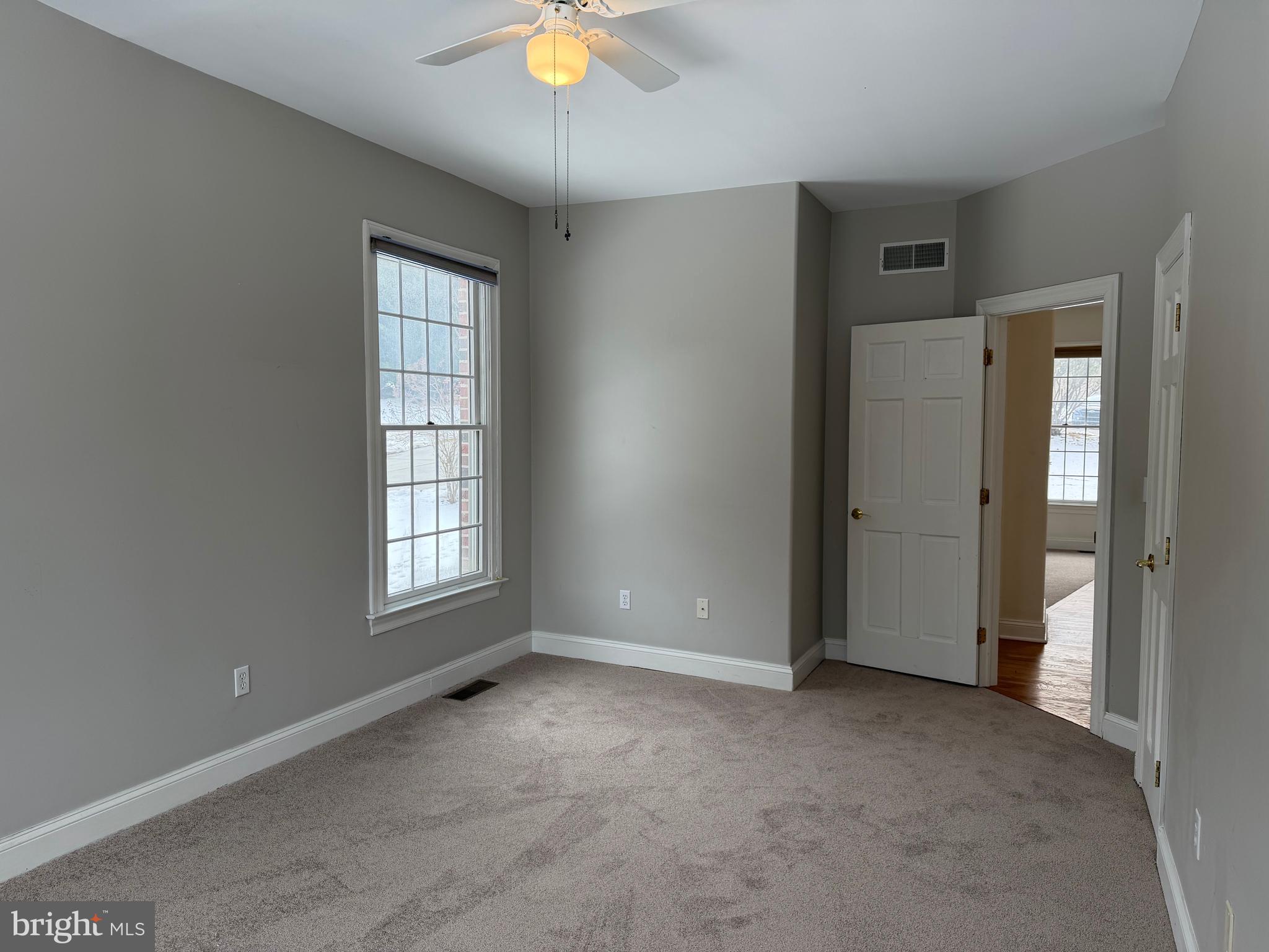 NOB HILL - Residential