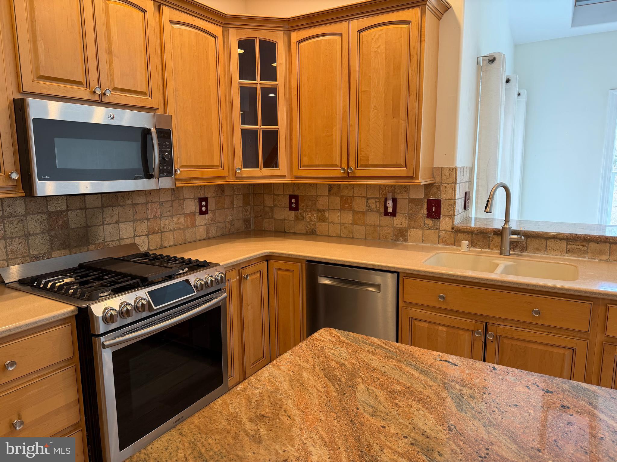 NOB HILL - Residential