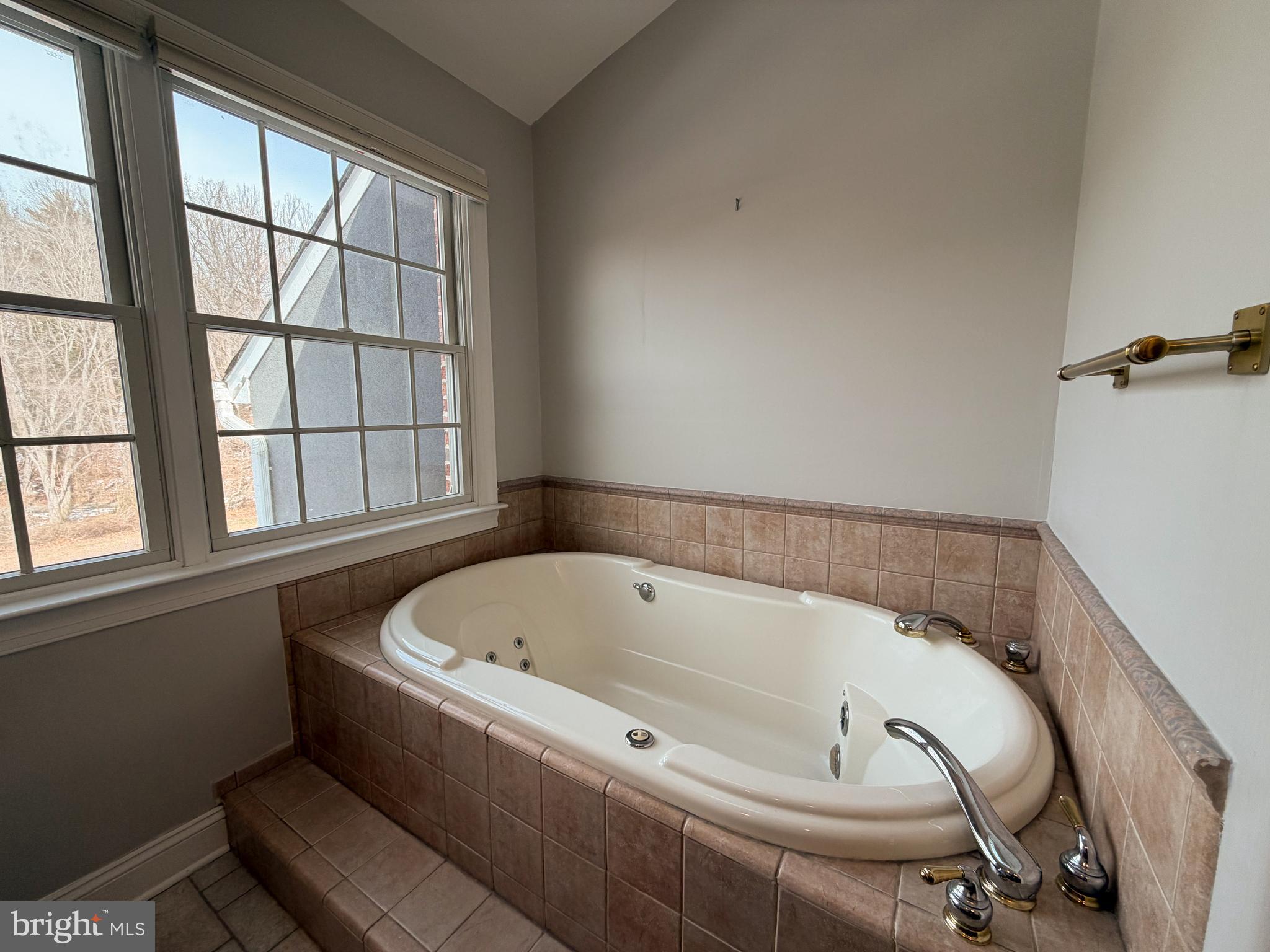 NOB HILL - Residential