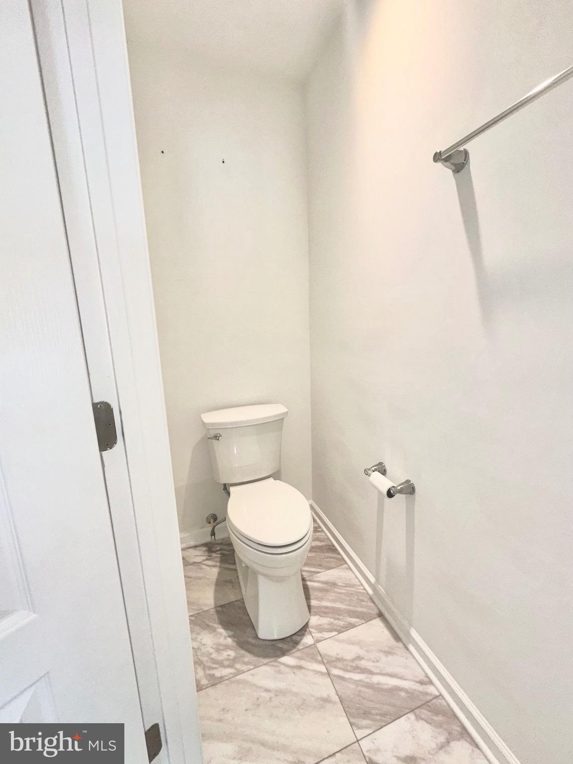 MCCAULEY CROSSING - Residential Lease