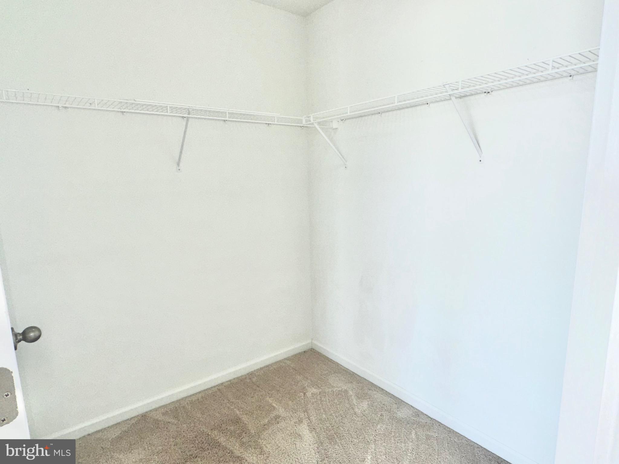 MCCAULEY CROSSING - Residential Lease