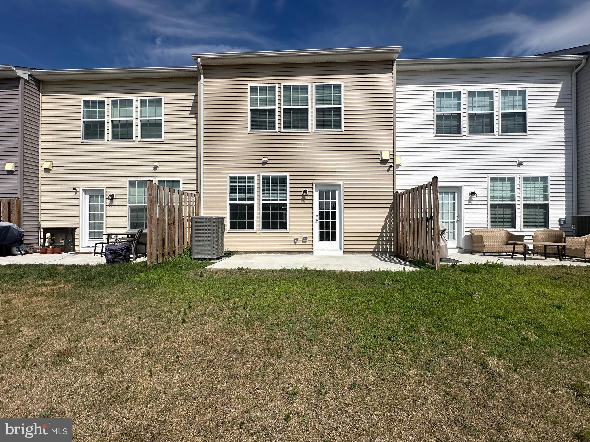 MCCAULEY CROSSING - Residential Lease