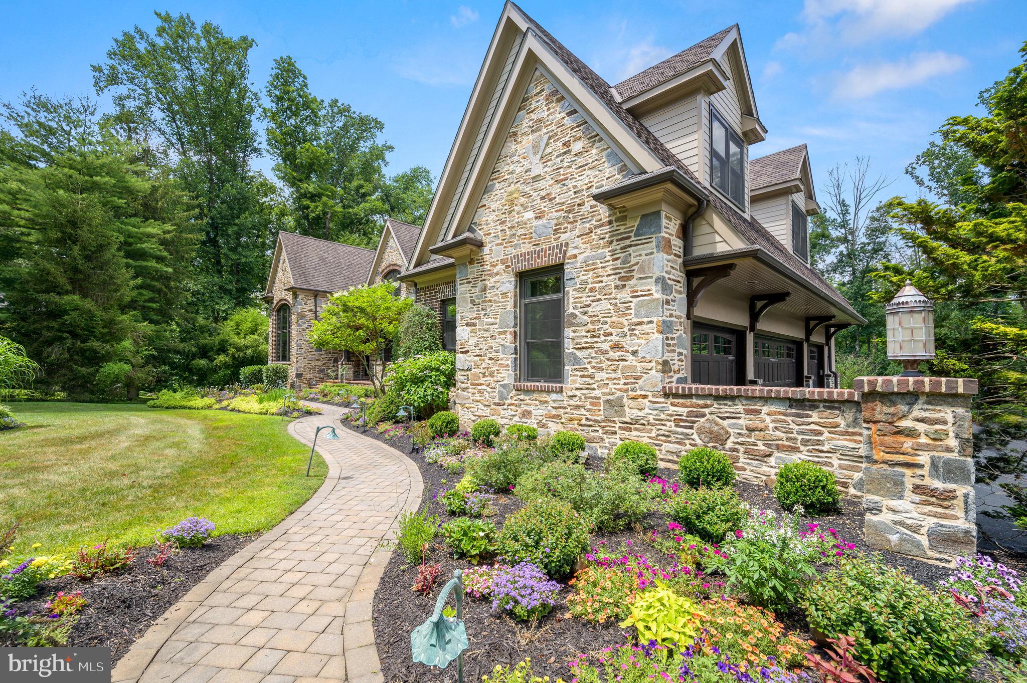 LEOPARD LAKES - Residential