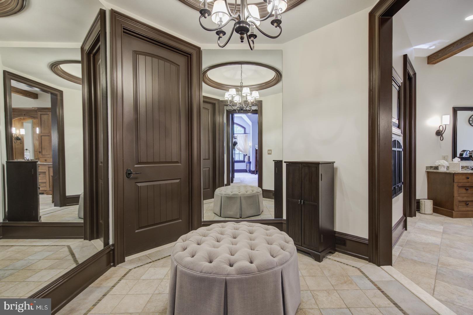 LEOPARD LAKES - Residential