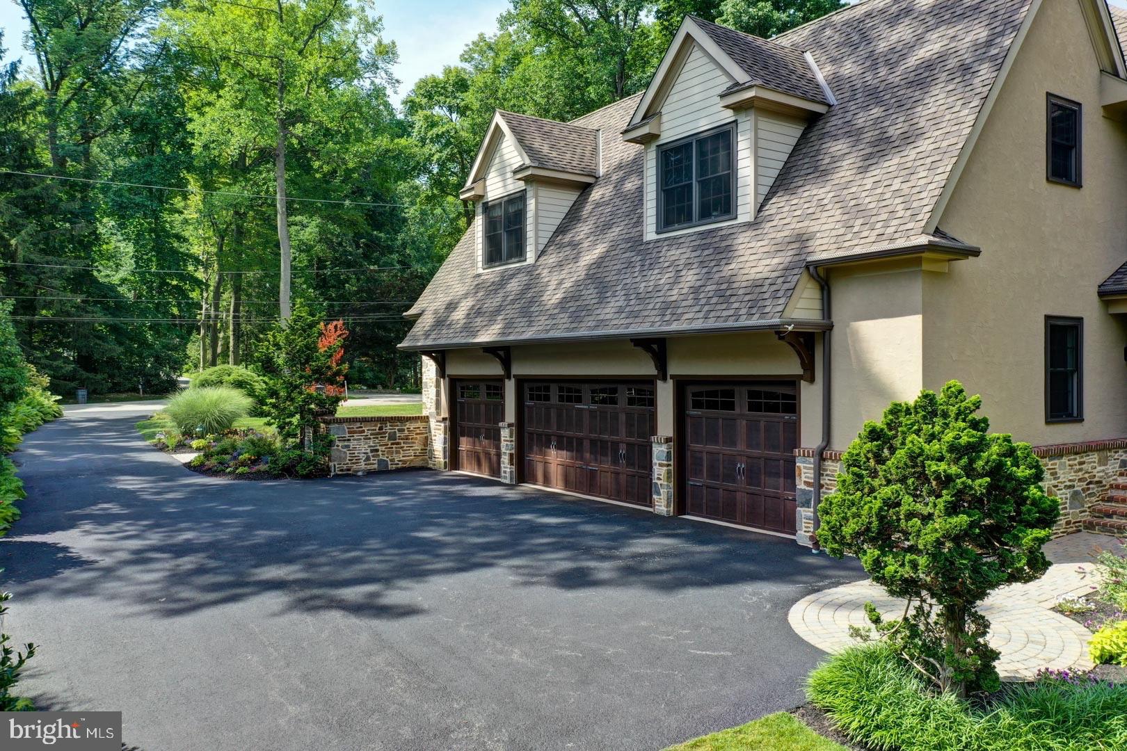 LEOPARD LAKES - Residential