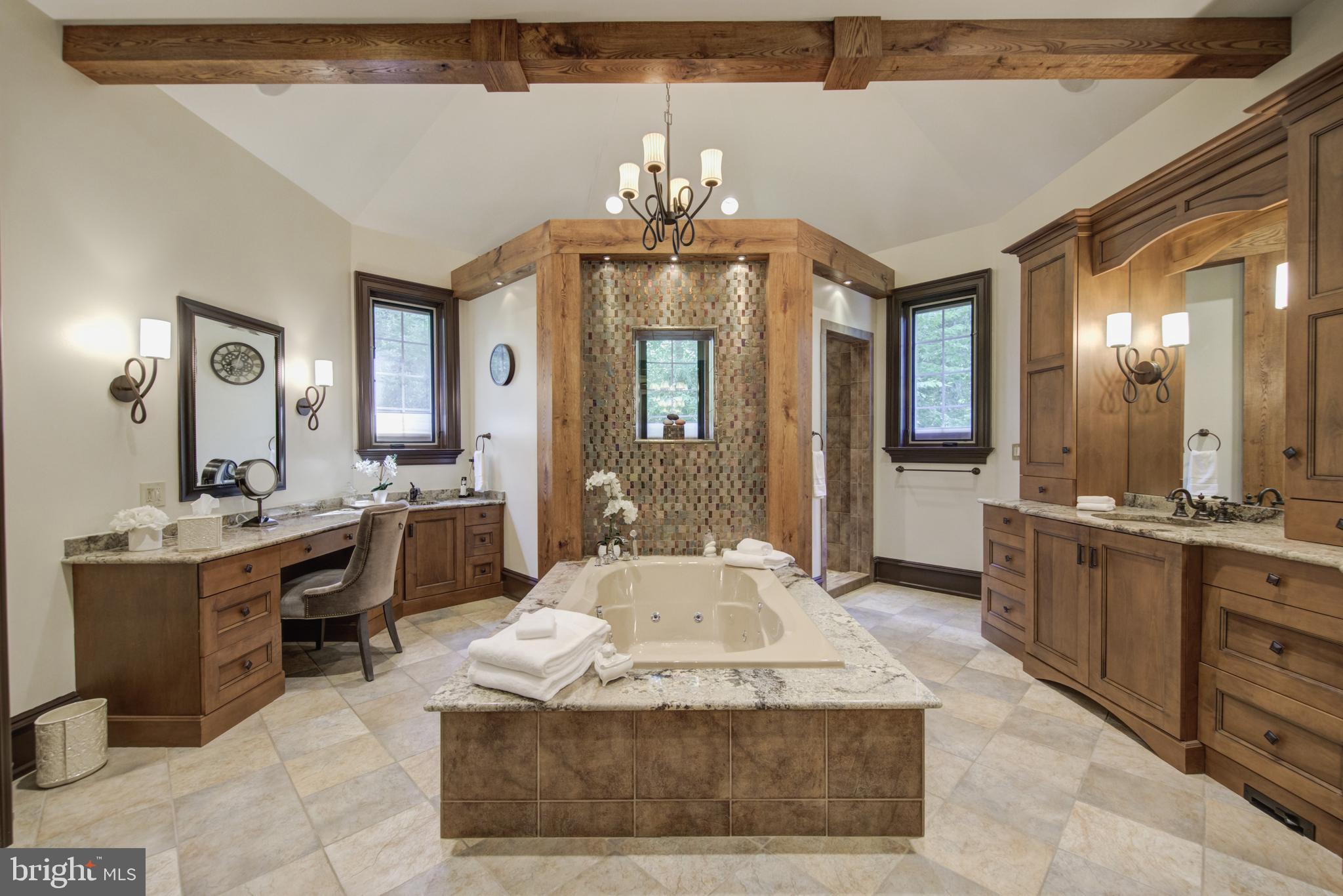 LEOPARD LAKES - Residential