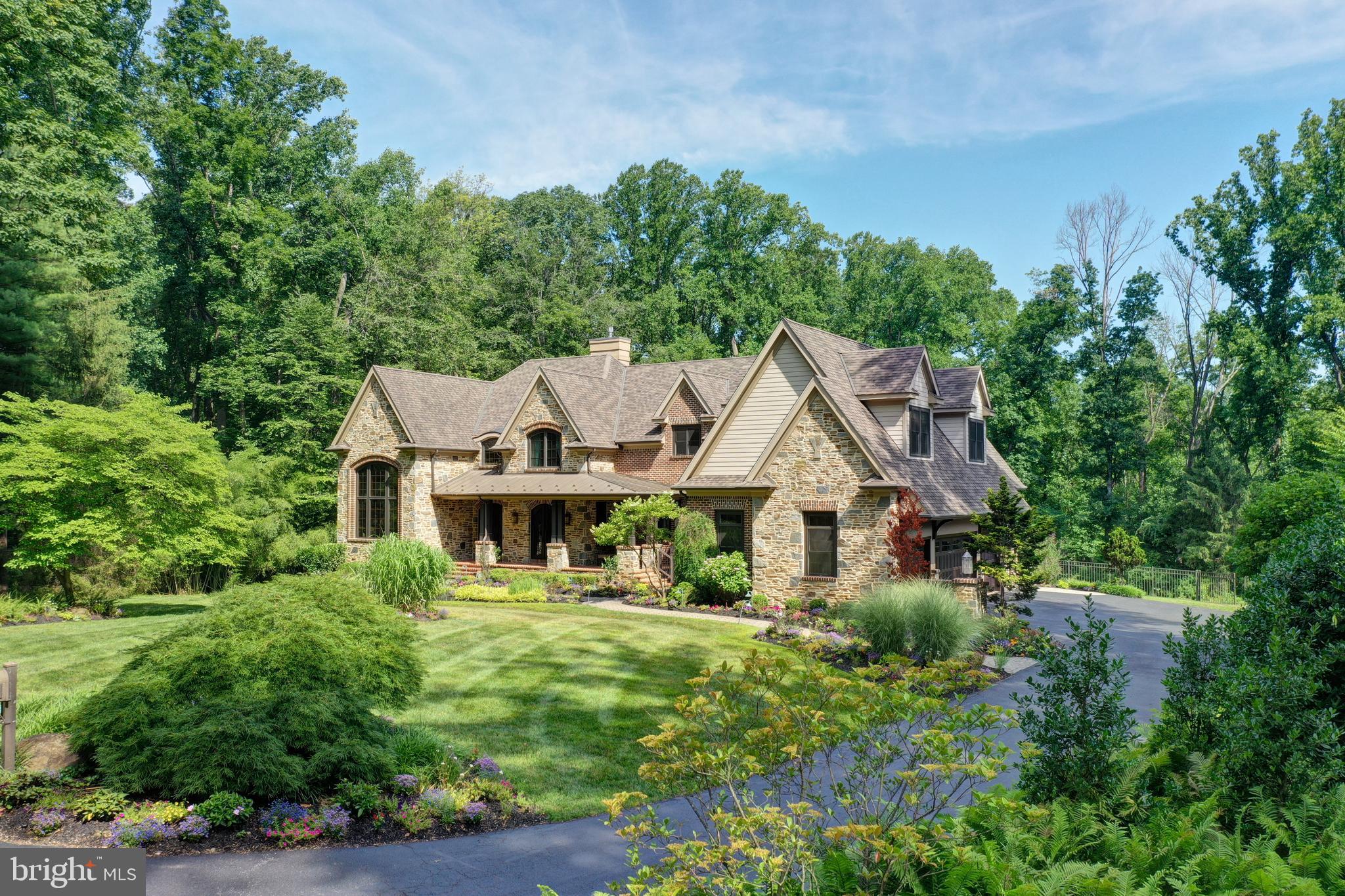 LEOPARD LAKES - Residential